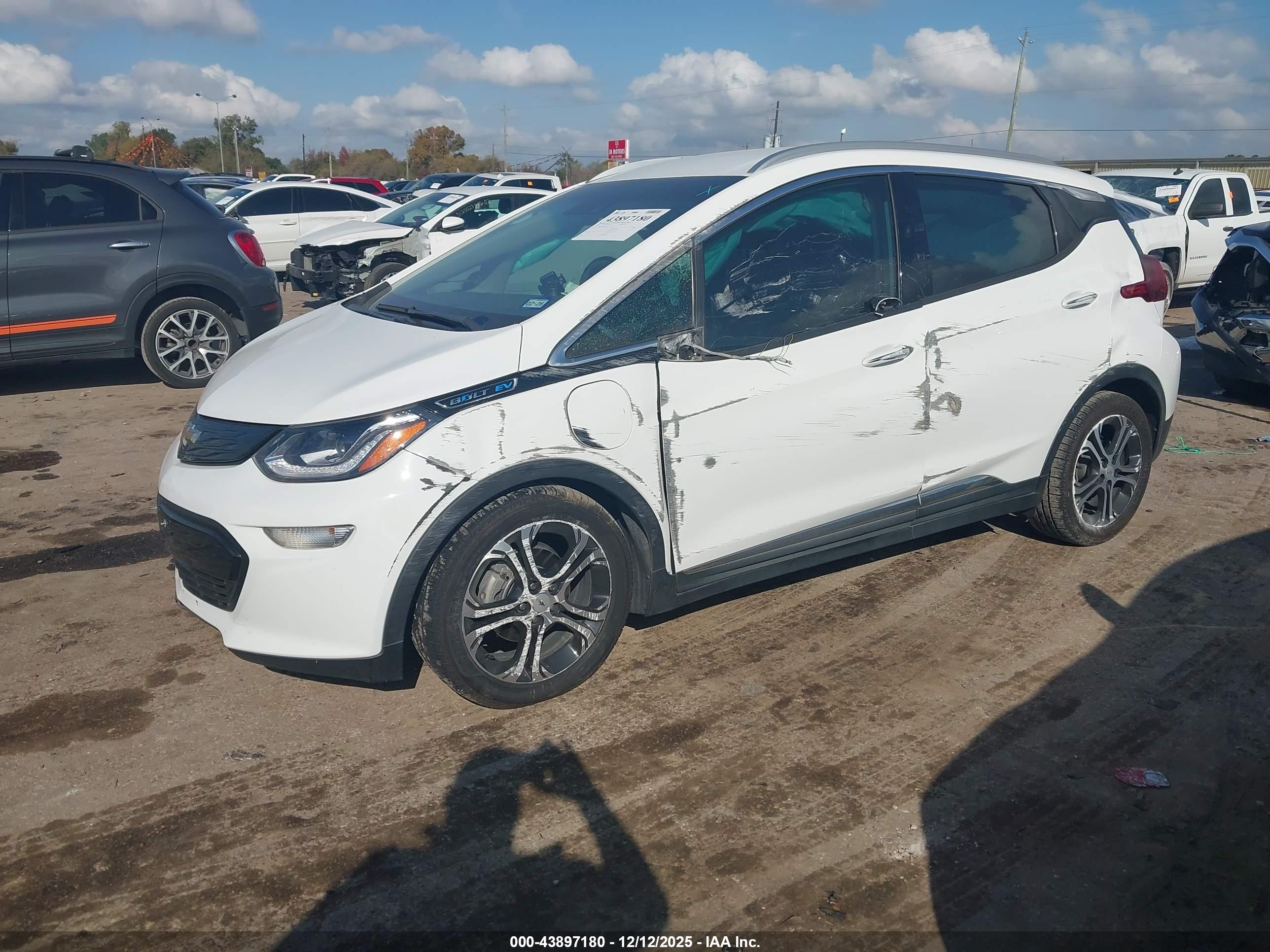 CHEVROLET BOLT image 2