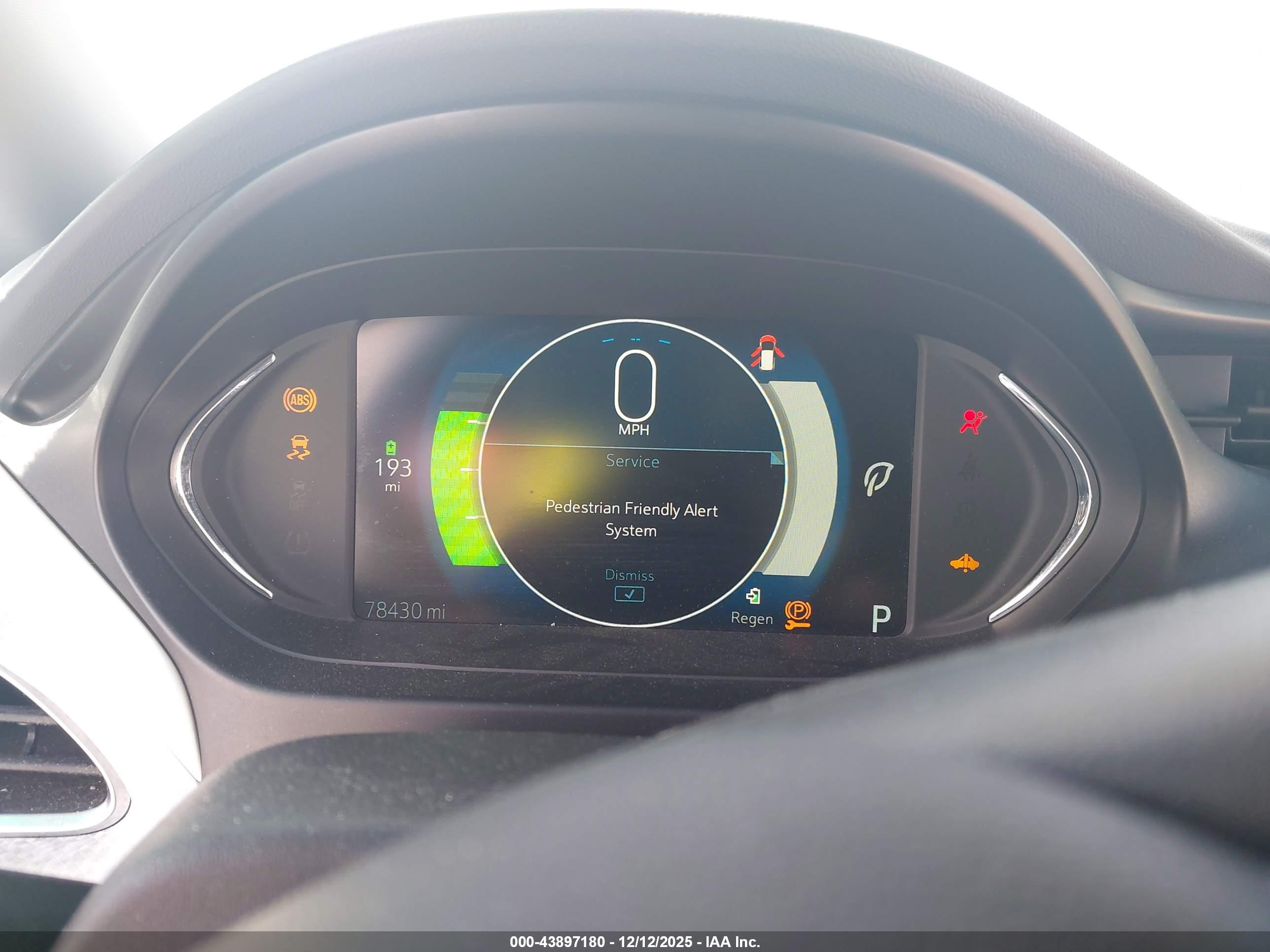 CHEVROLET BOLT image 7