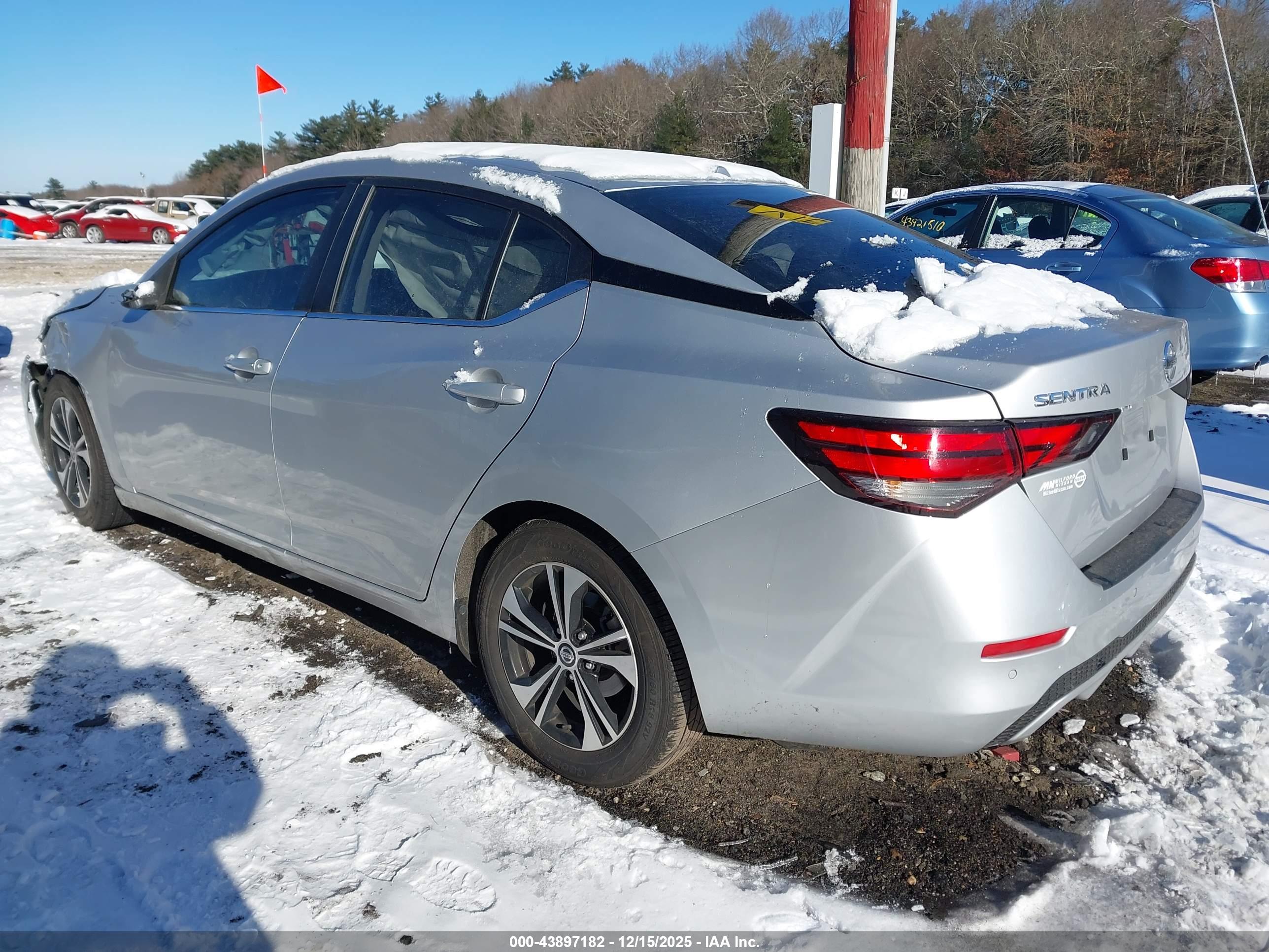 NISSAN SENTRA image 3
