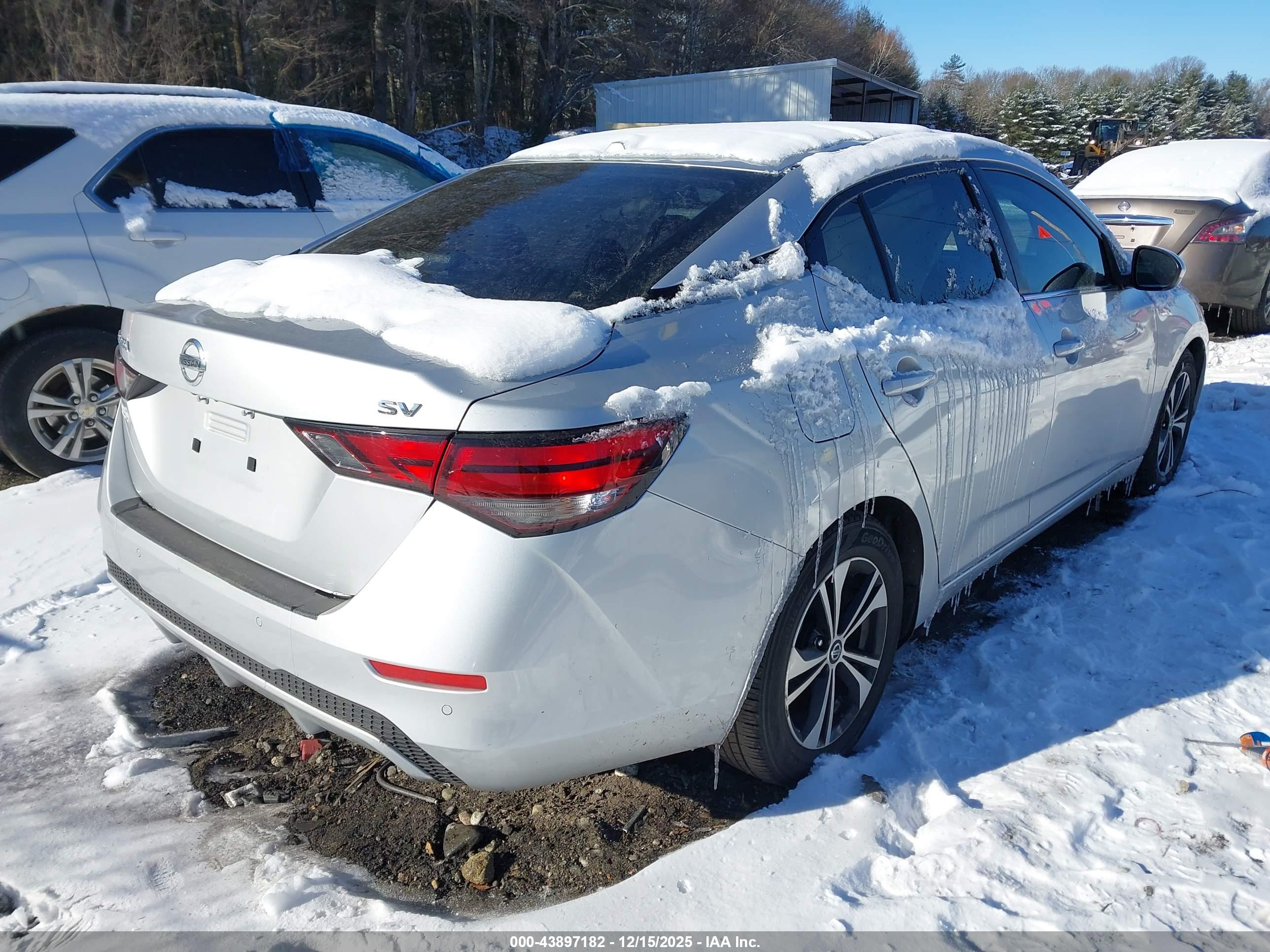 NISSAN SENTRA image 4