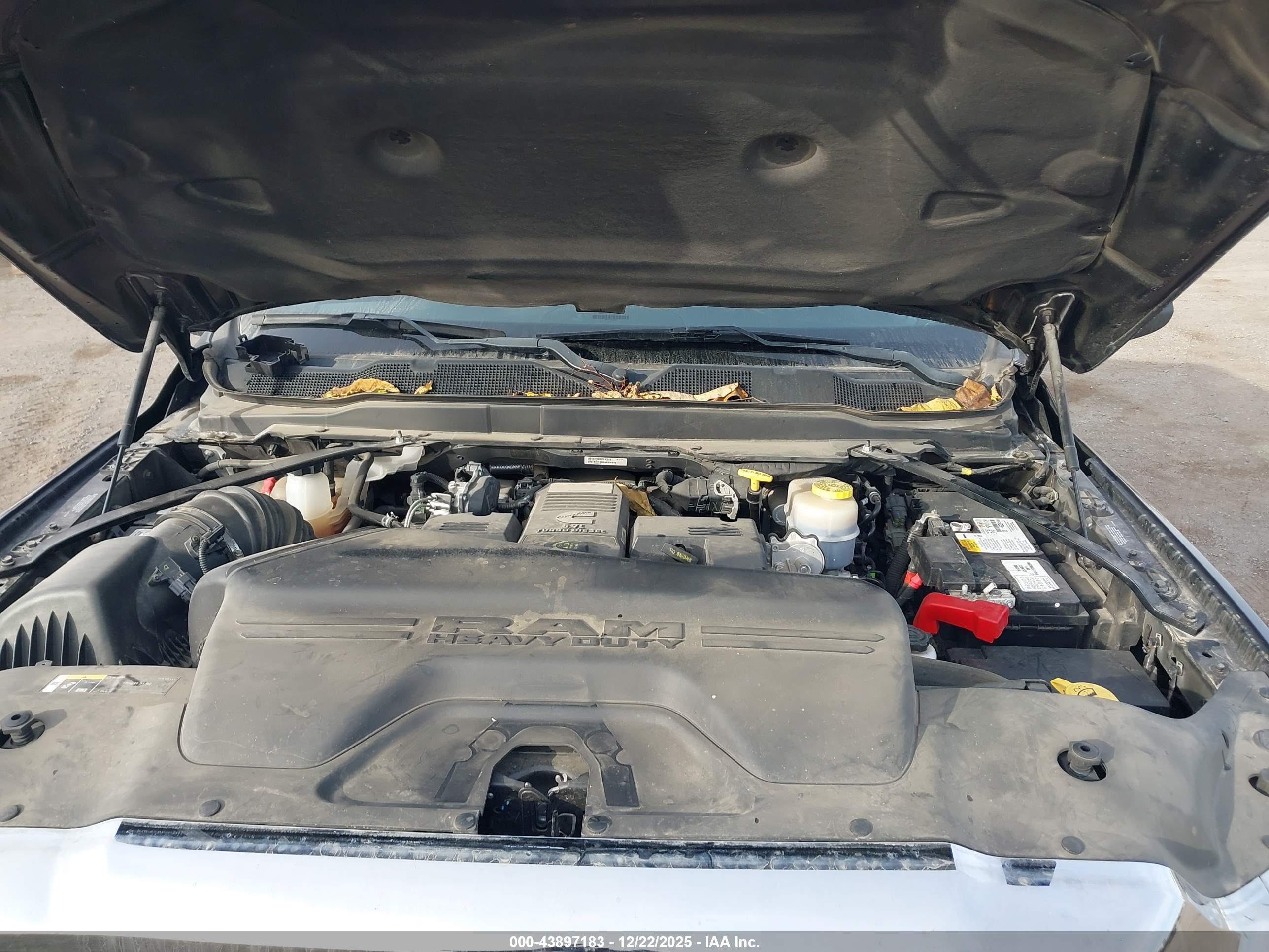RAM 3500 image 10