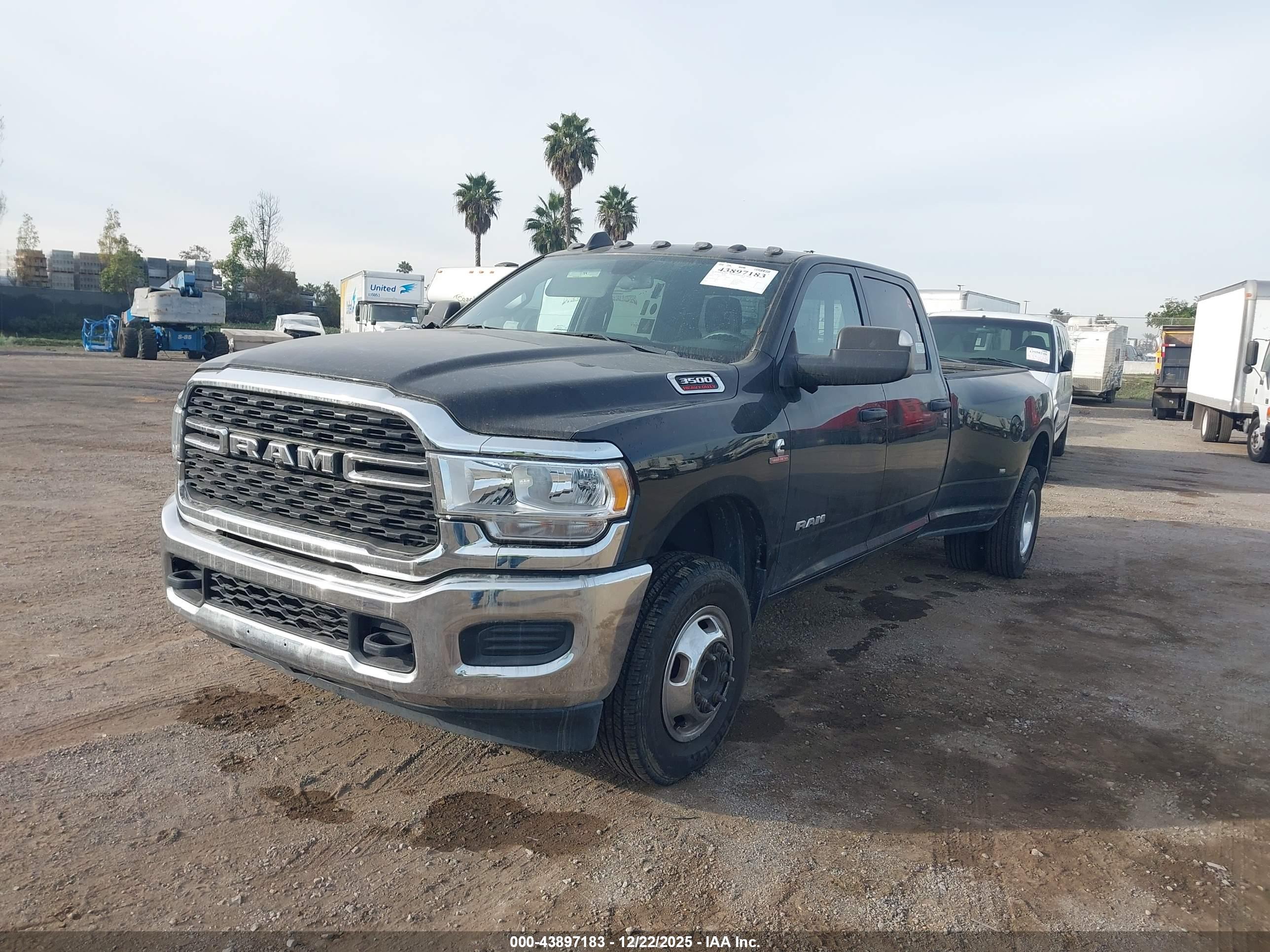 RAM 3500 image 2