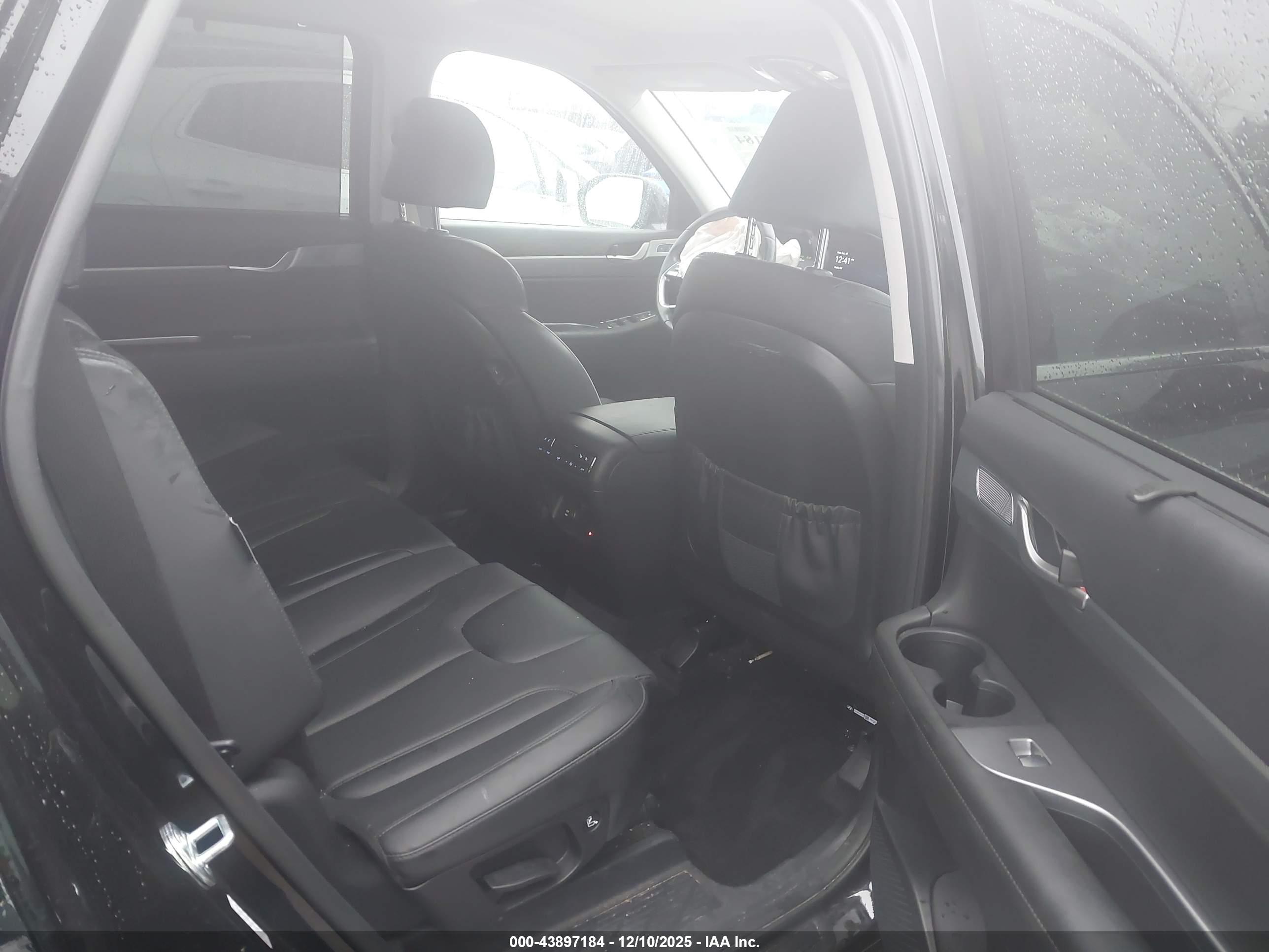 HYUNDAI PALISADE image 8