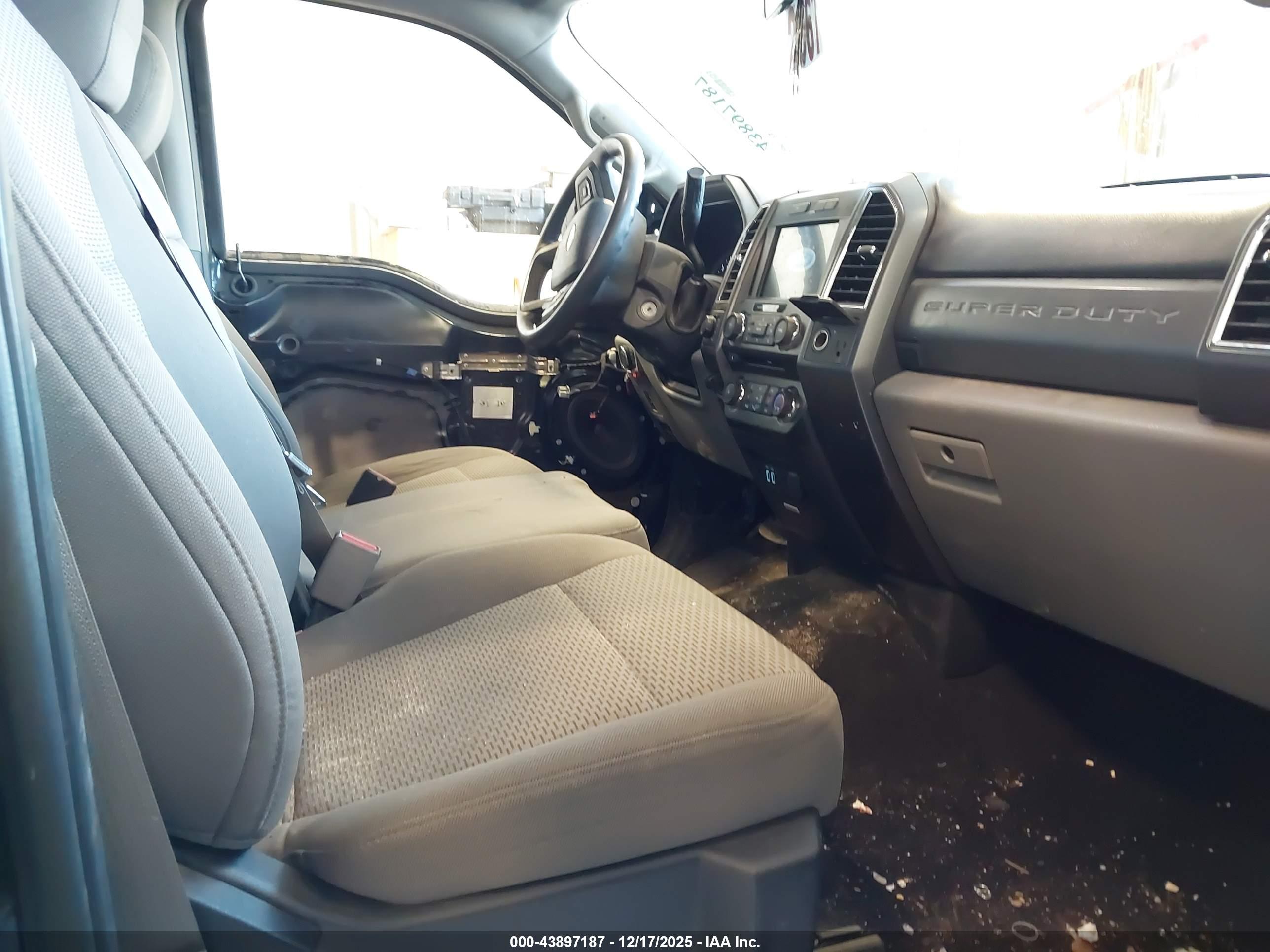 FORD F-350 image 8