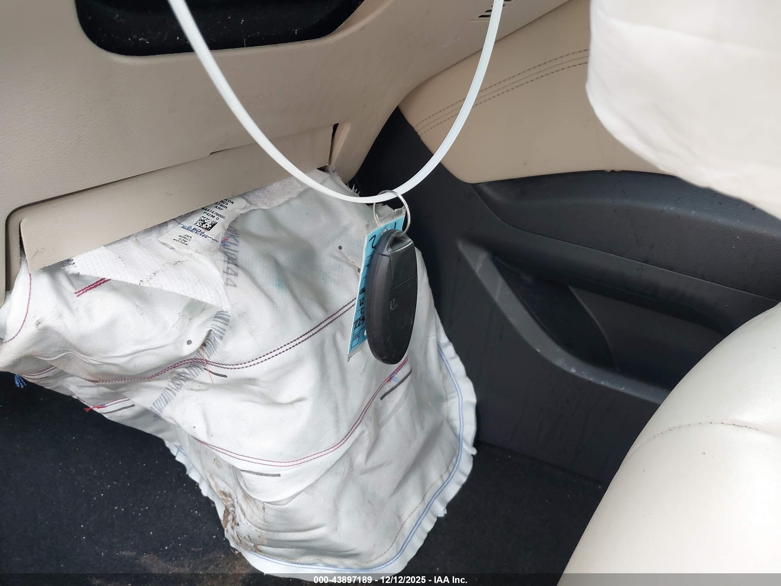 NISSAN MURANO image 11