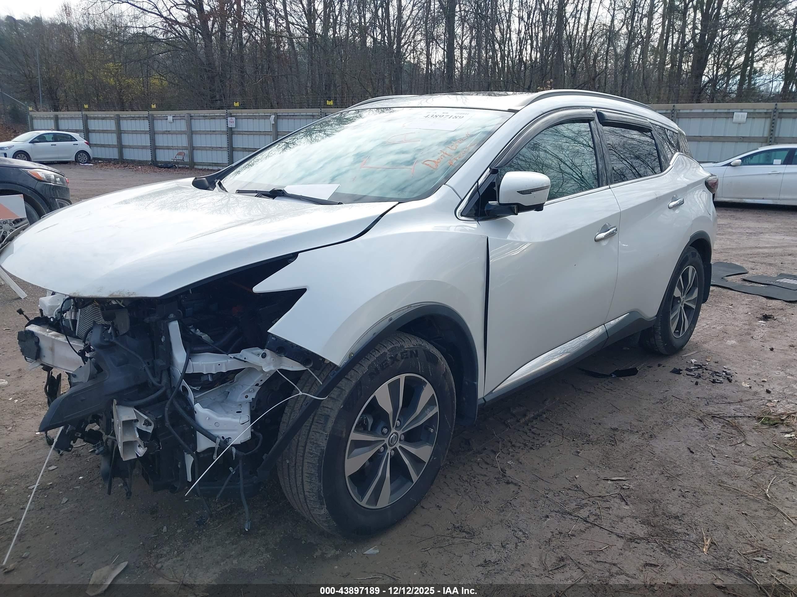 NISSAN MURANO image 2
