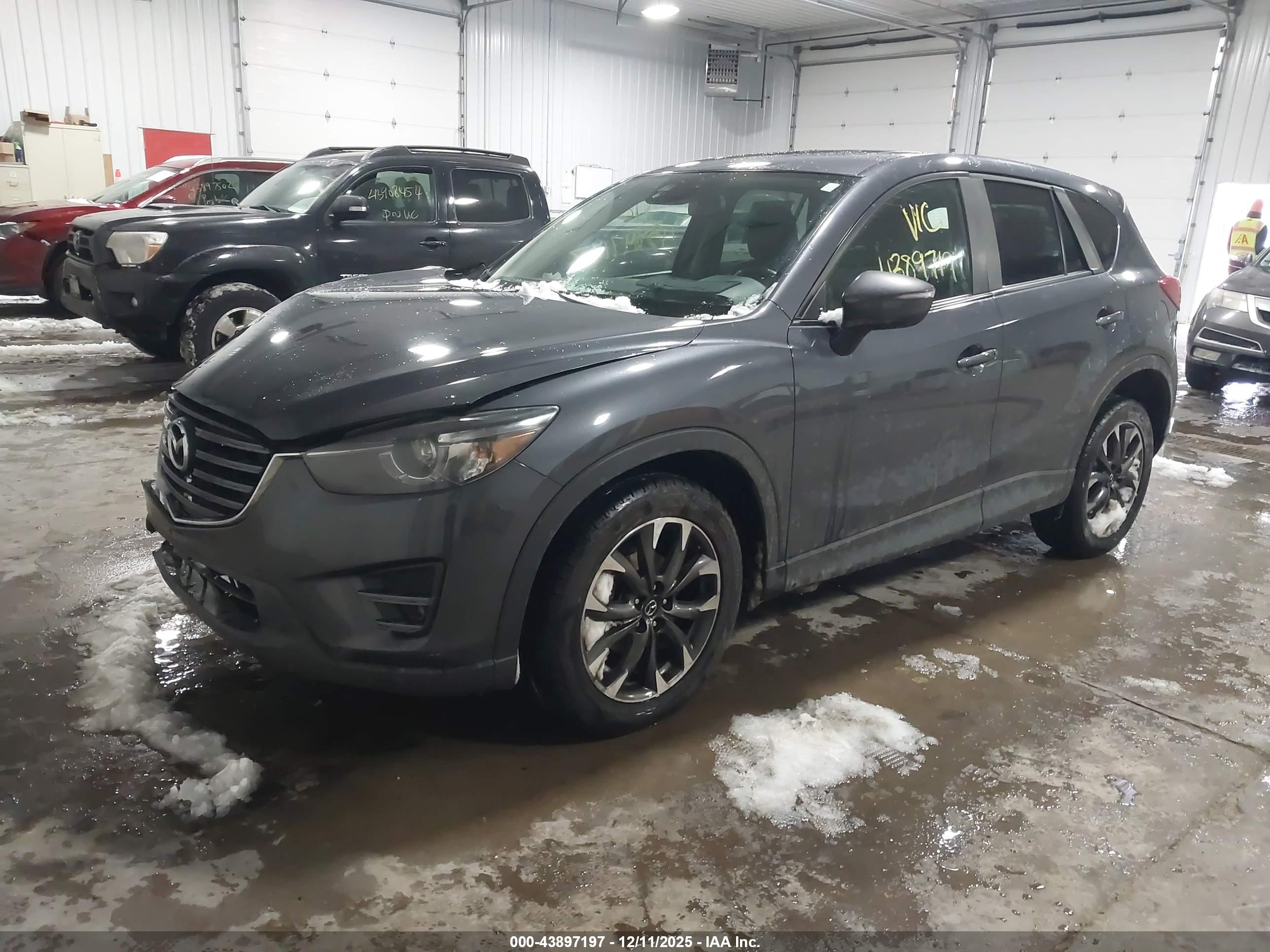 MAZDA CX-5 image 2