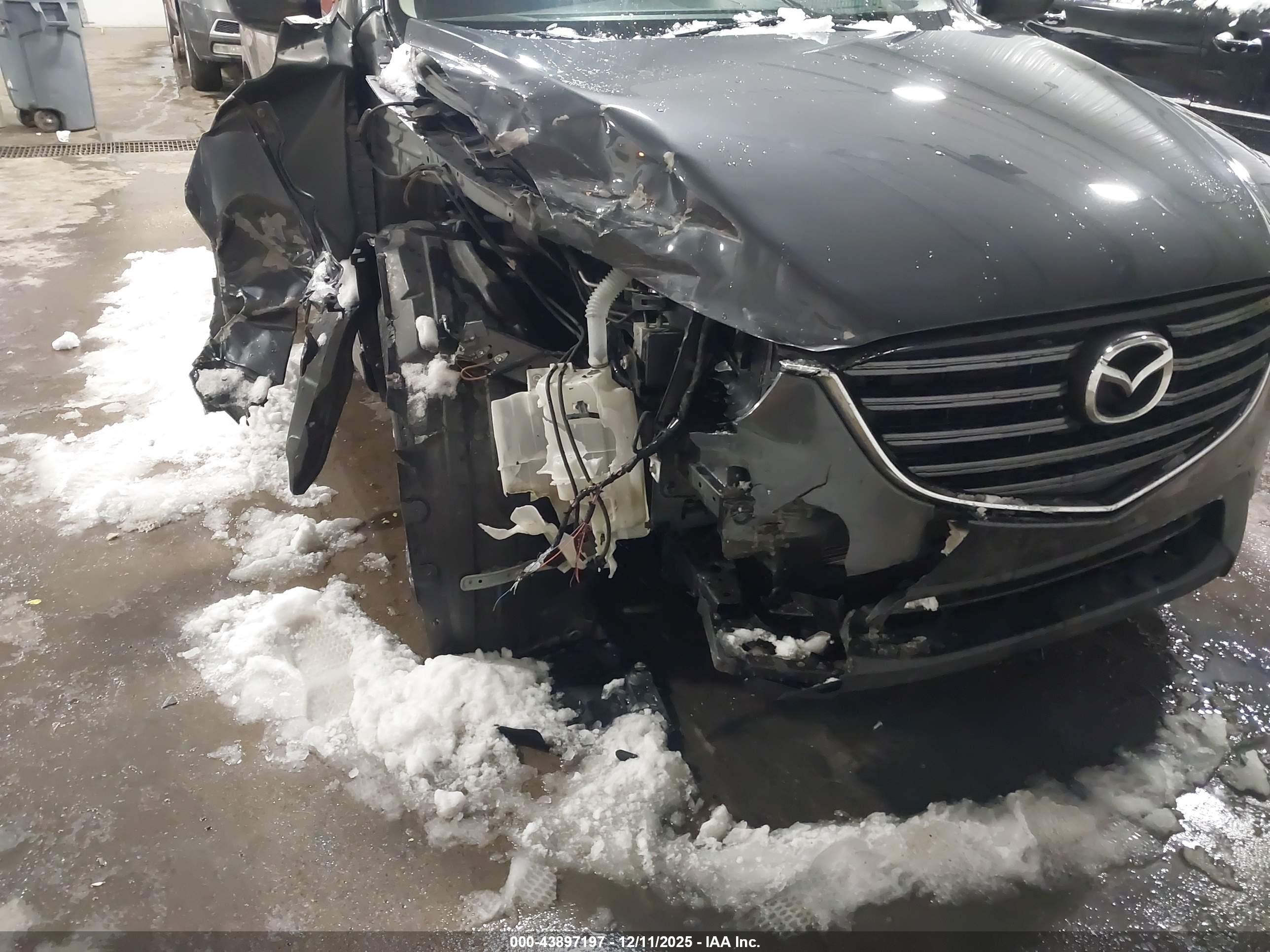 MAZDA CX-5 image 6