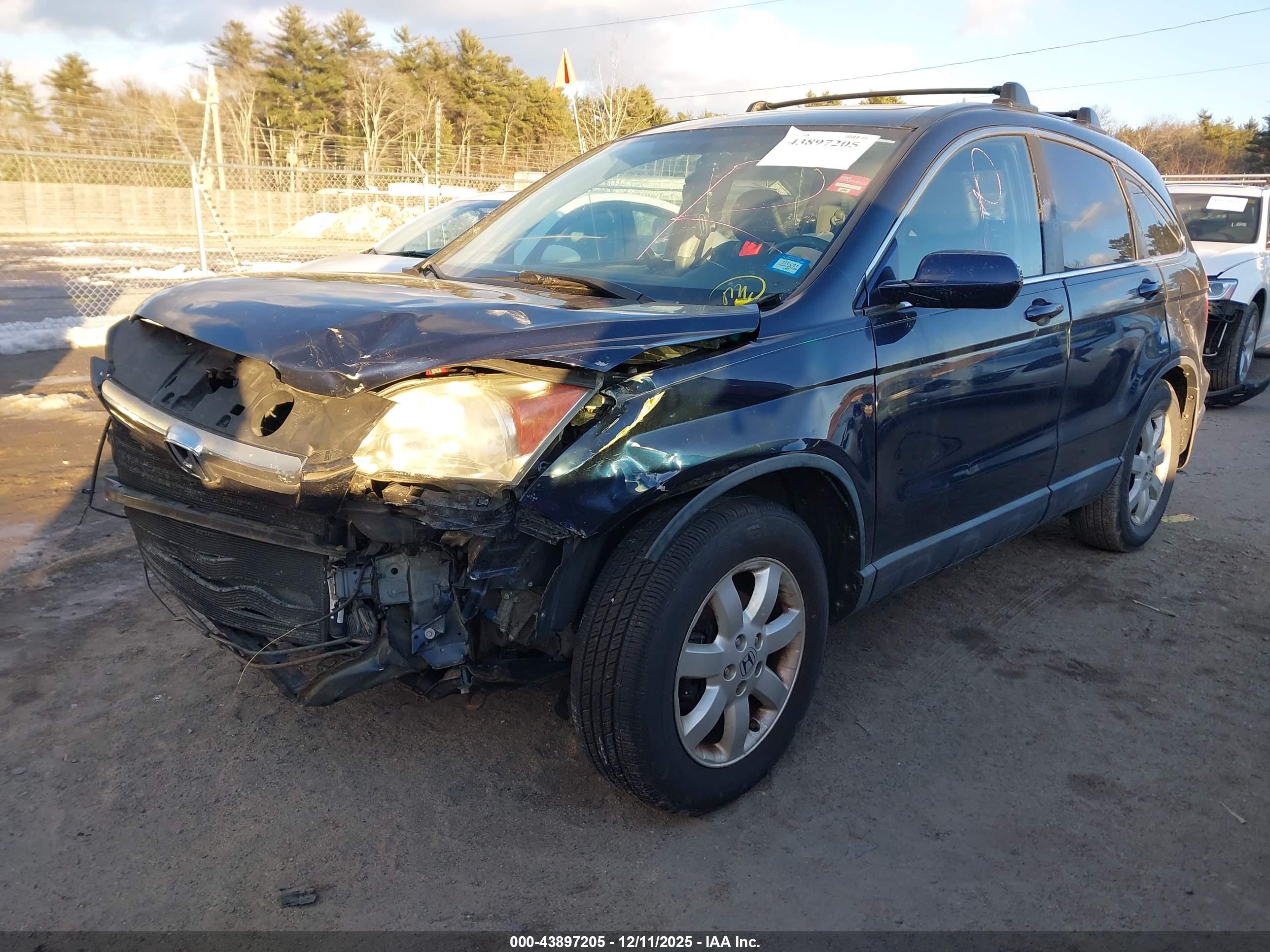 HONDA CR-V image 2
