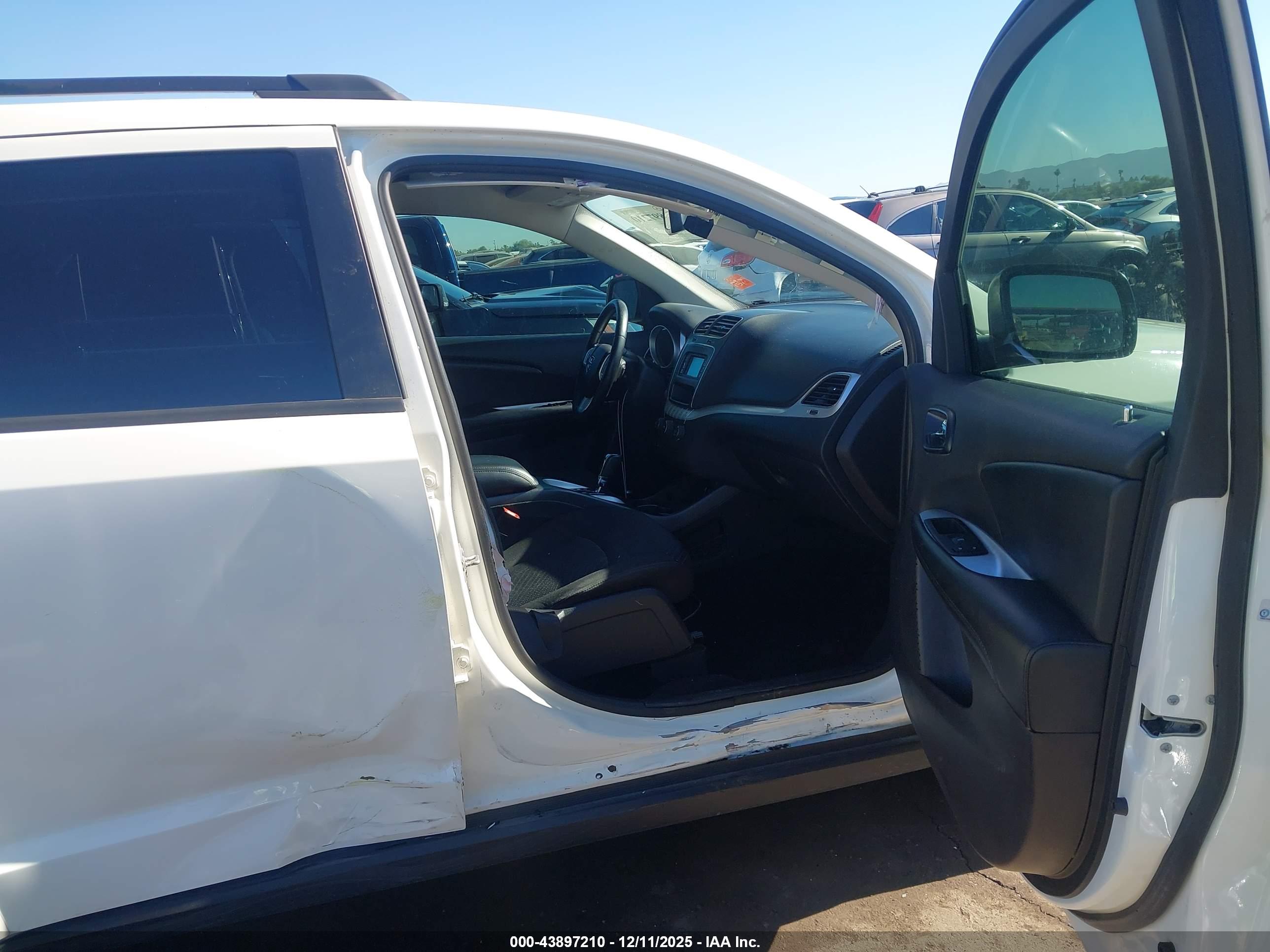 DODGE JOURNEY image 5