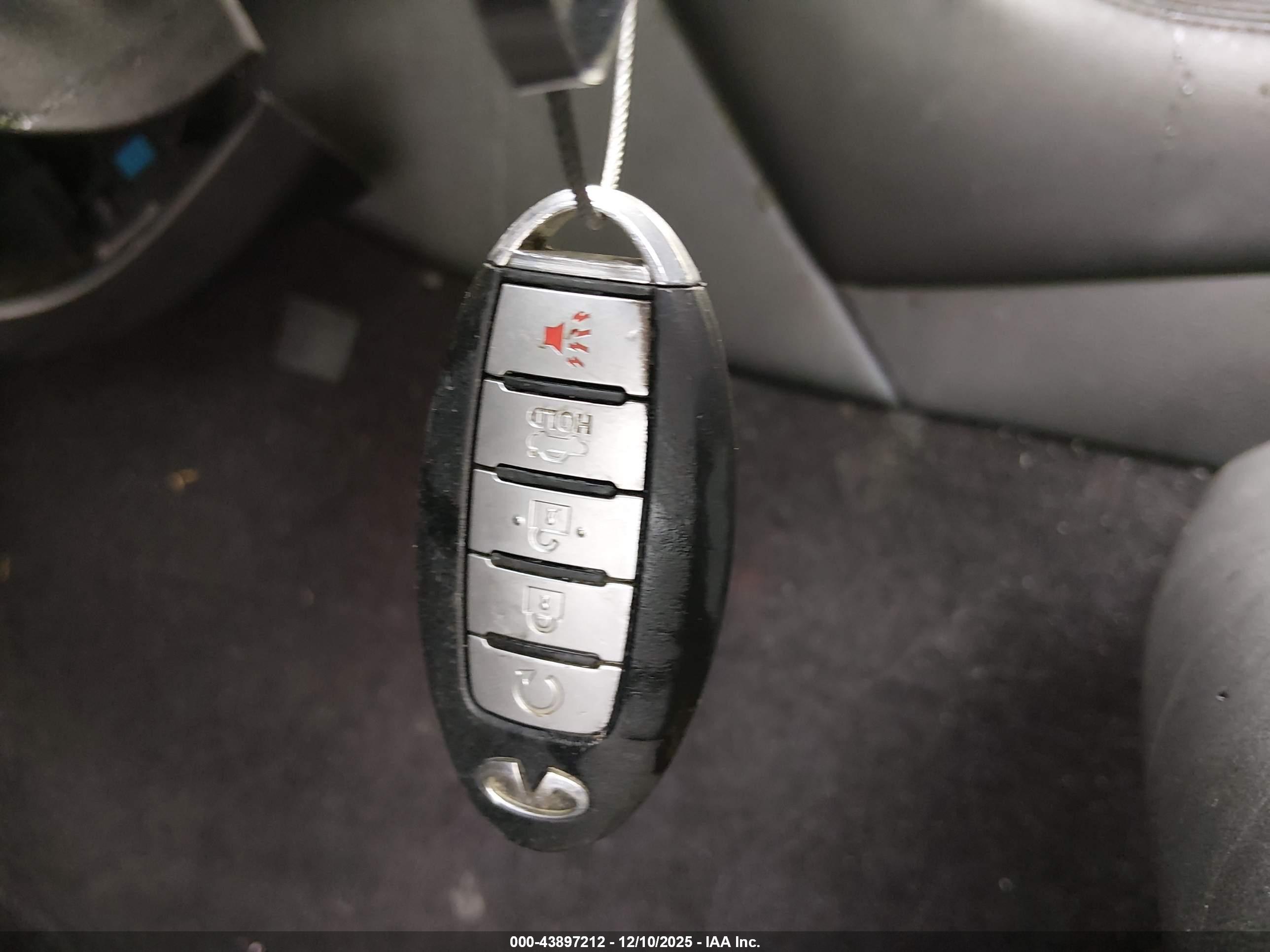 INFINITI Q50 image 11