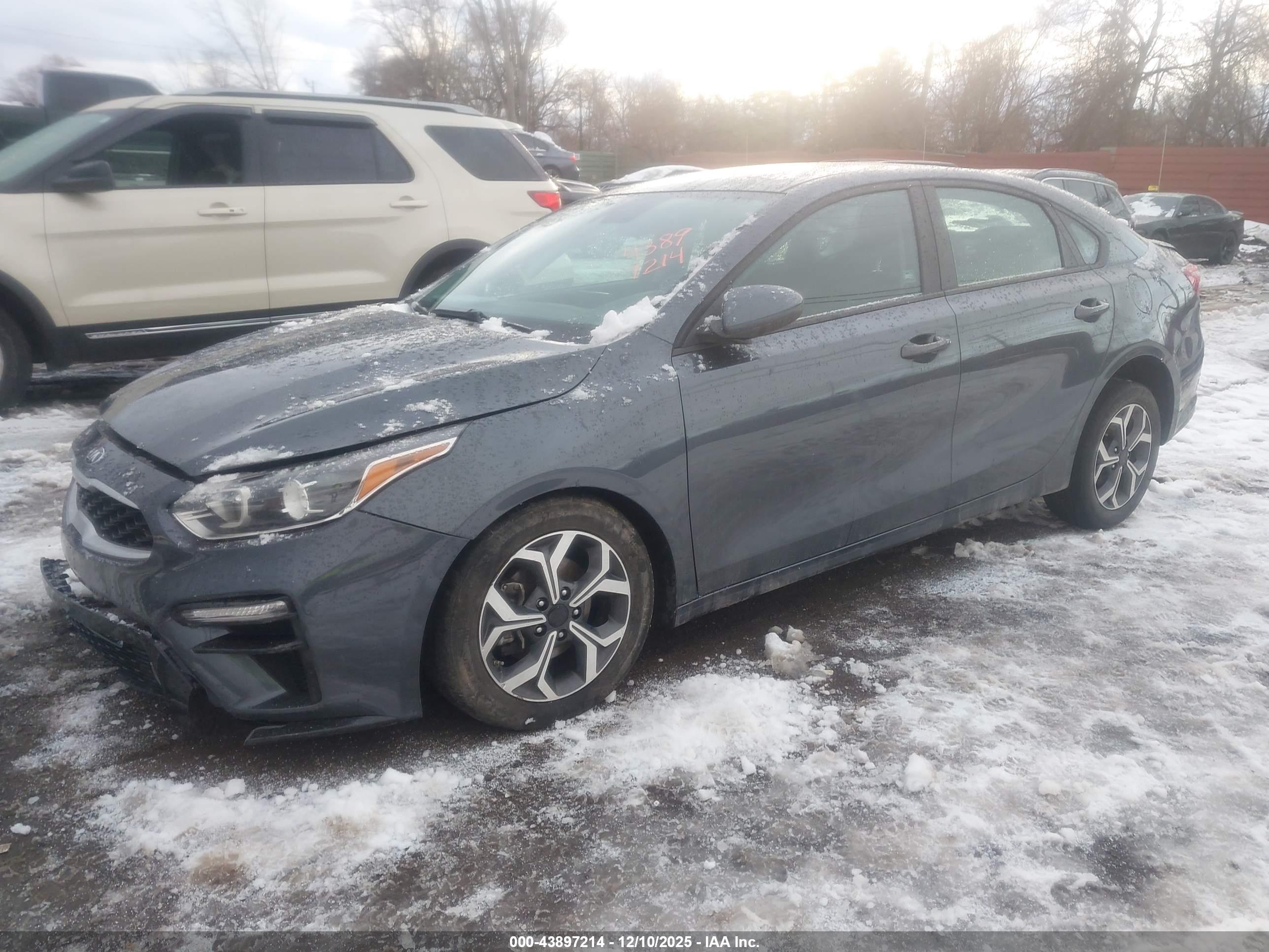 KIA FORTE image 2