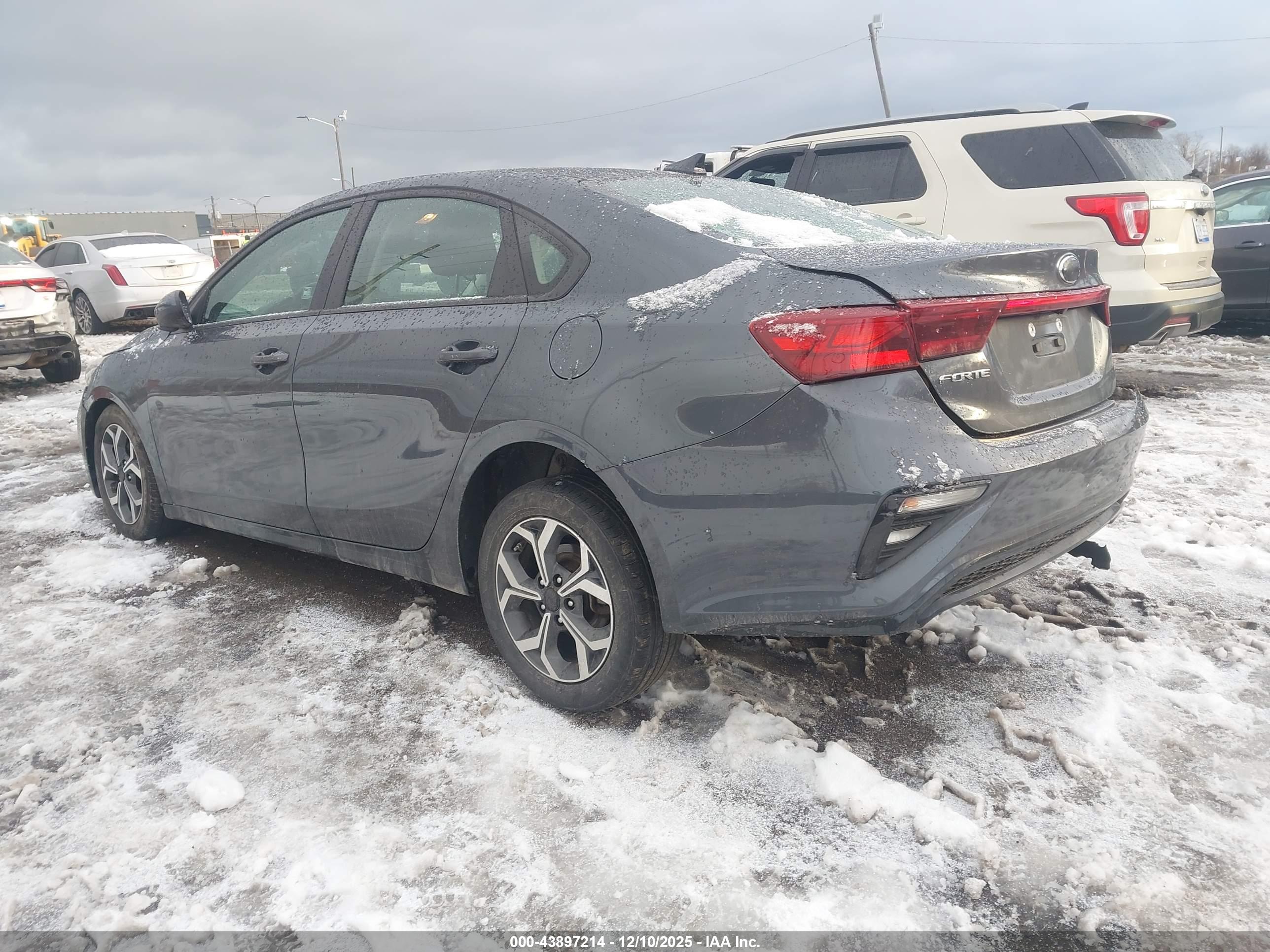 KIA FORTE image 3
