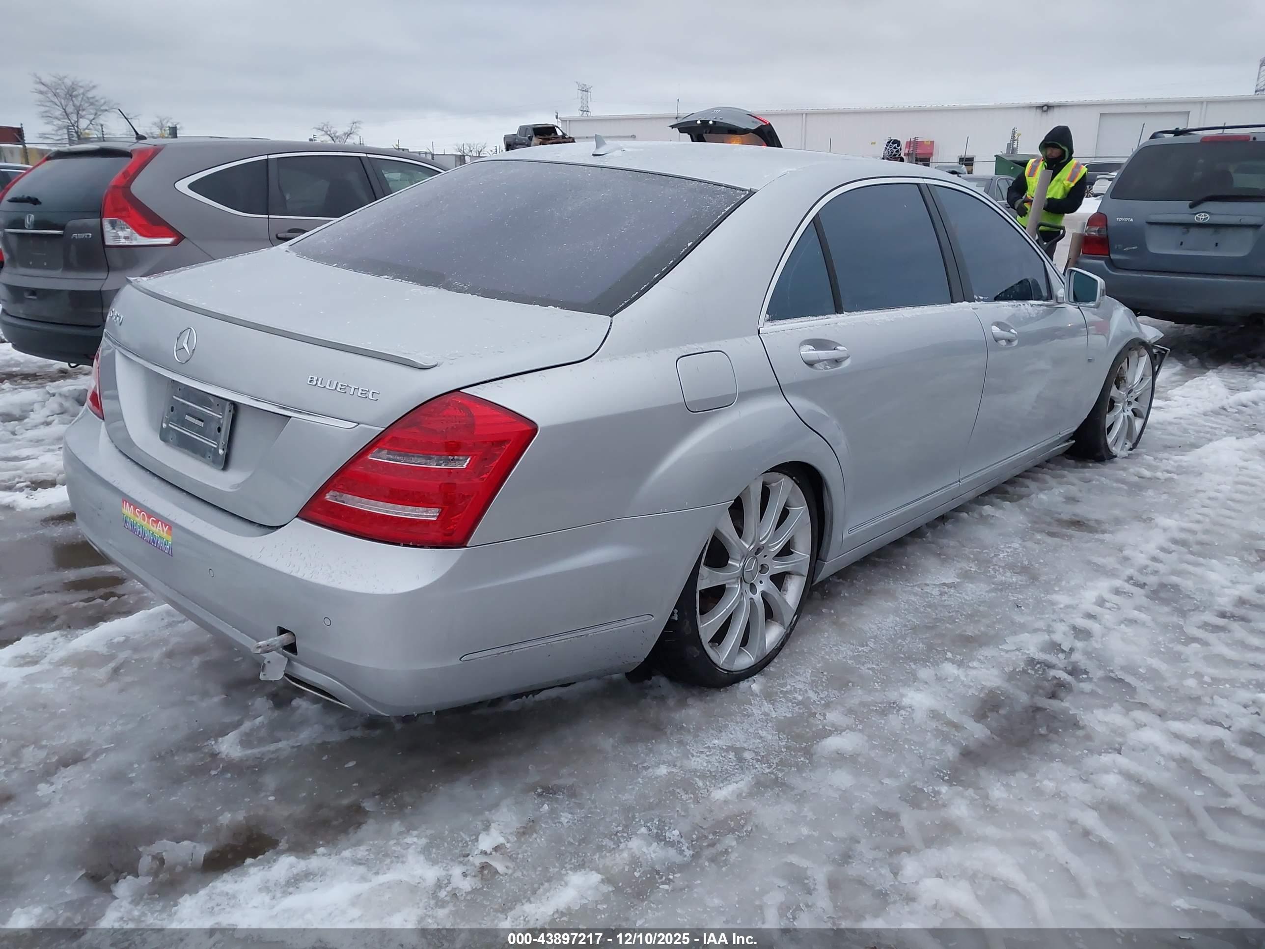 MERCEDES-BENZ S image 4