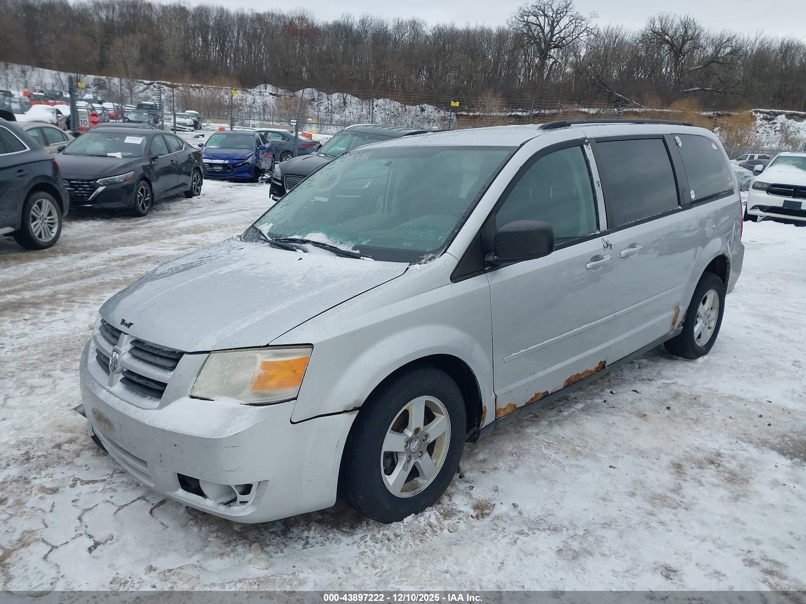 DODGE GRAND image 2