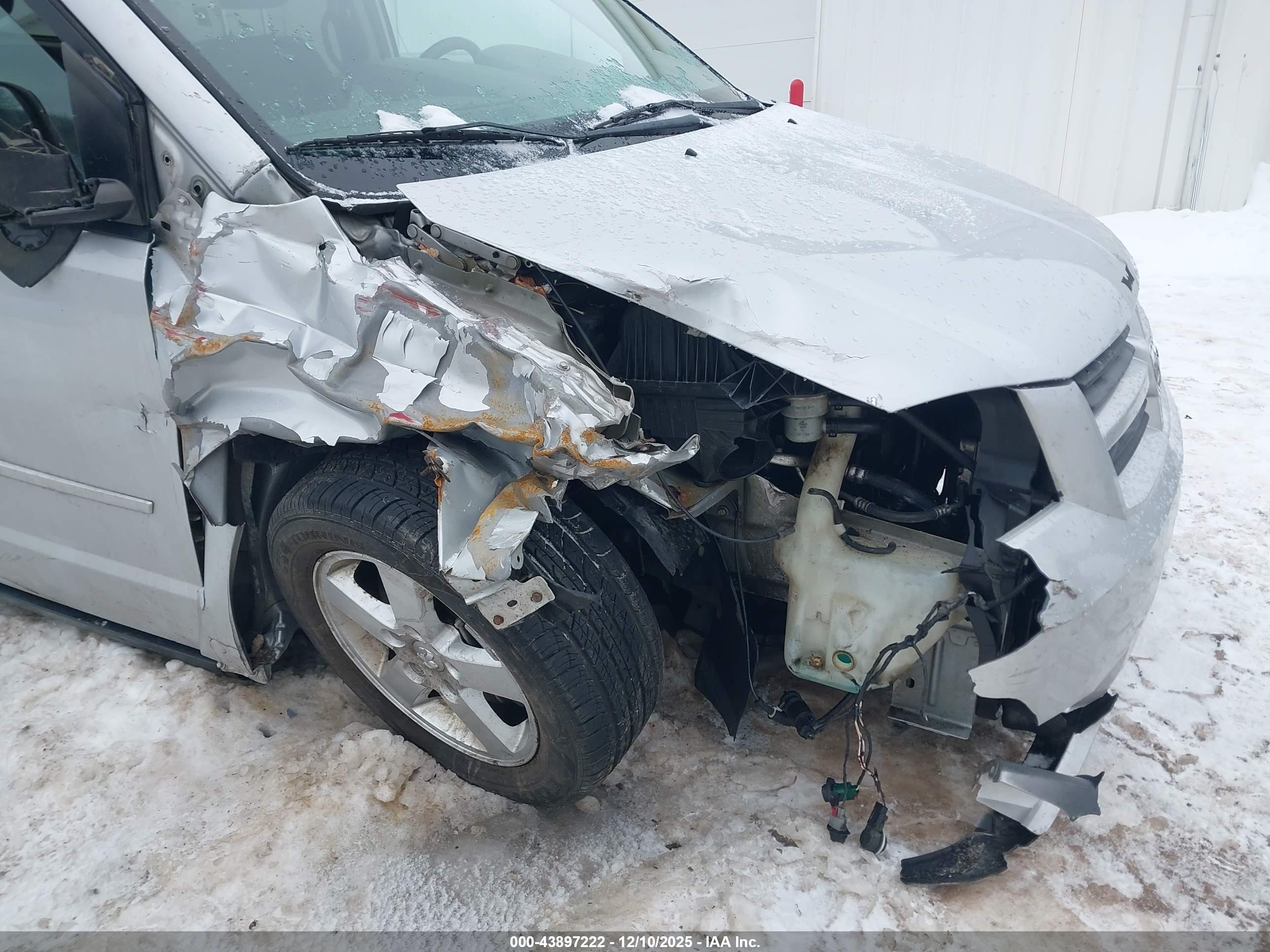 DODGE GRAND image 6