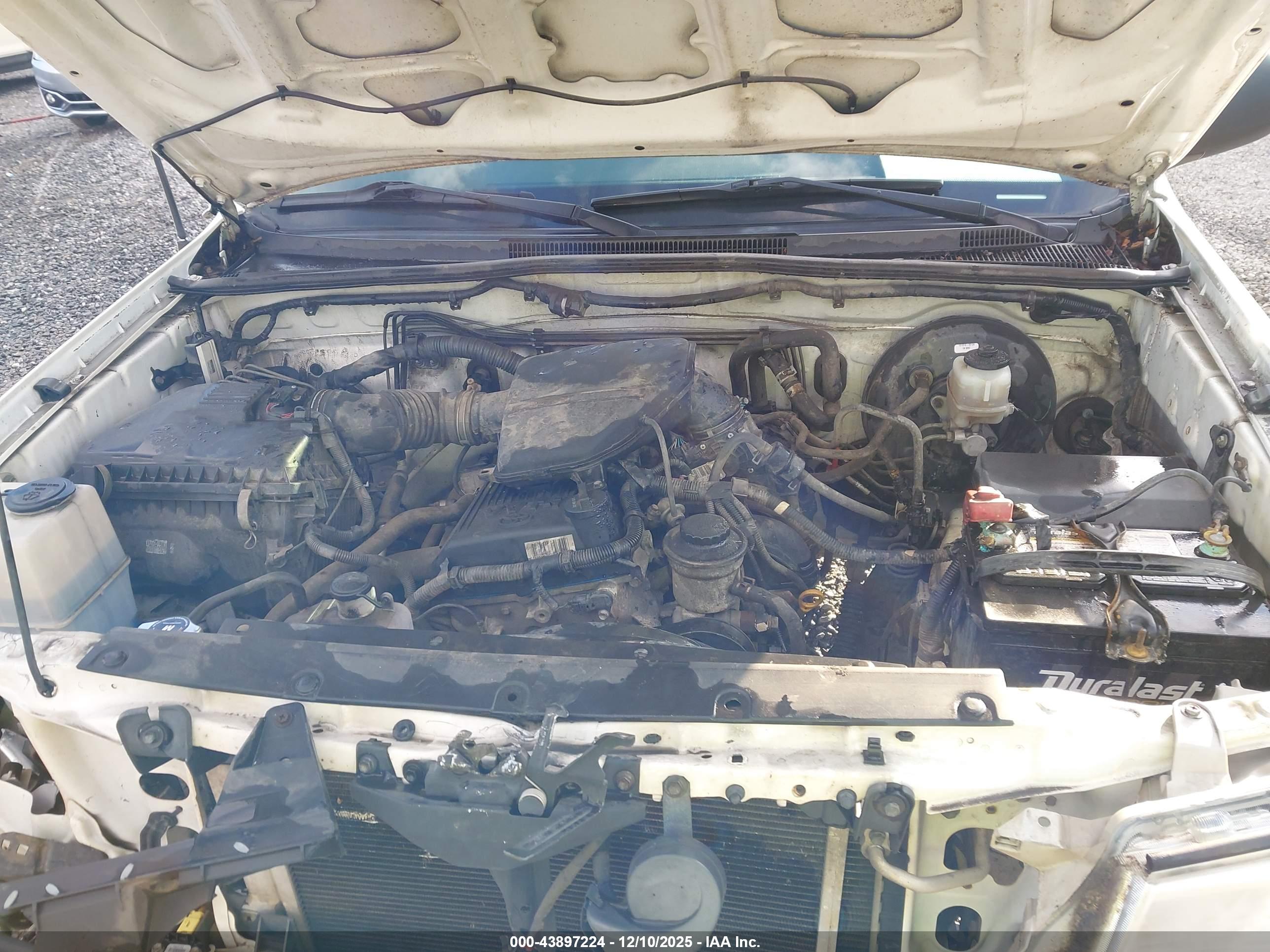 TOYOTA TACOMA image 10