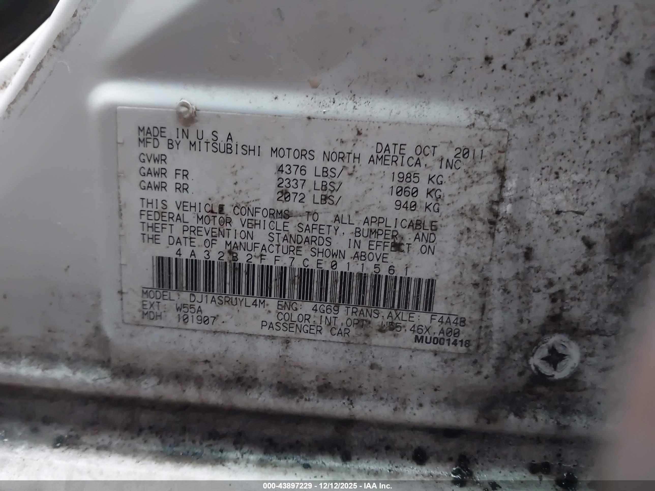 MITSUBISHI GALANT image 9