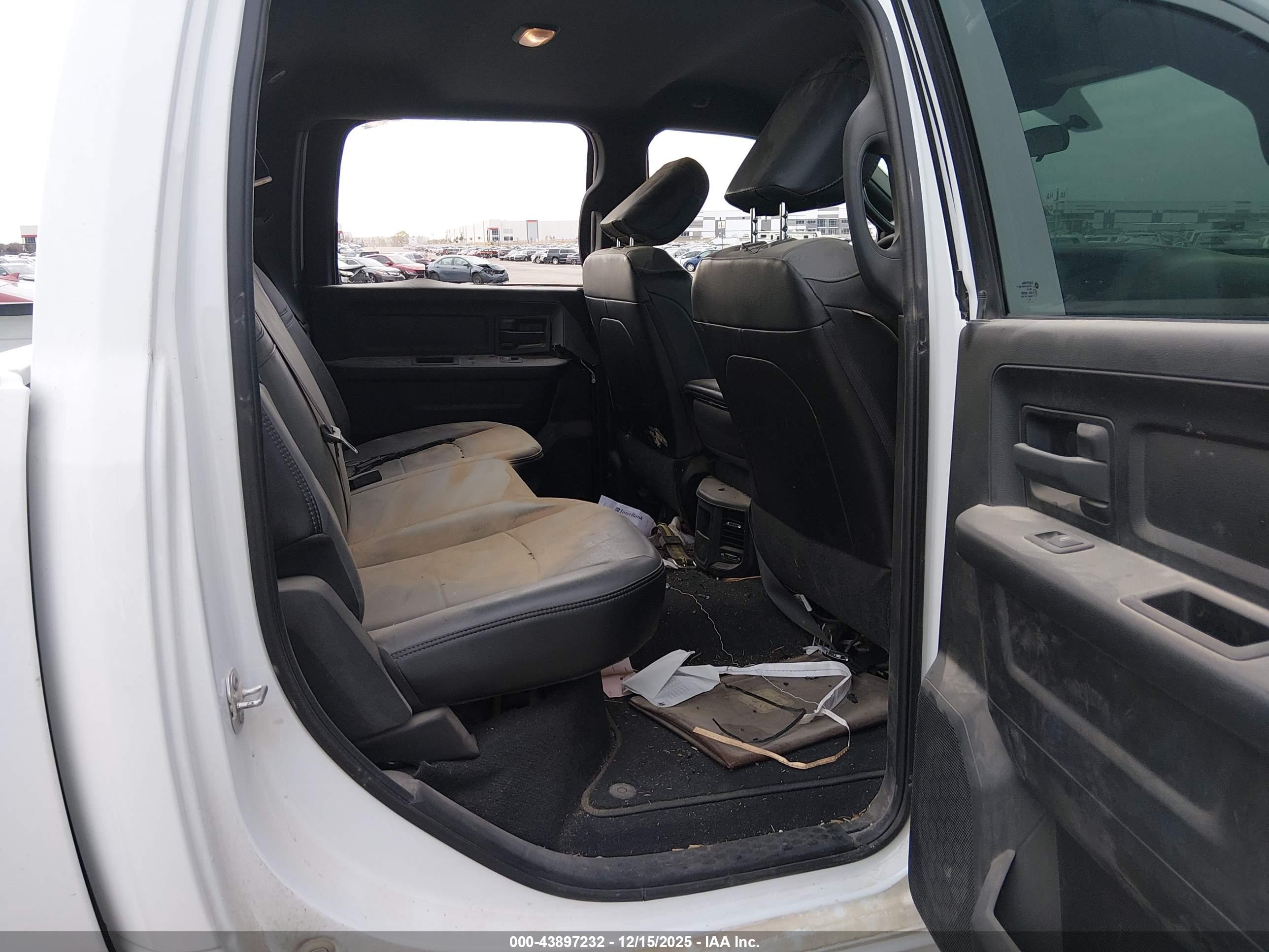RAM 3500 image 8