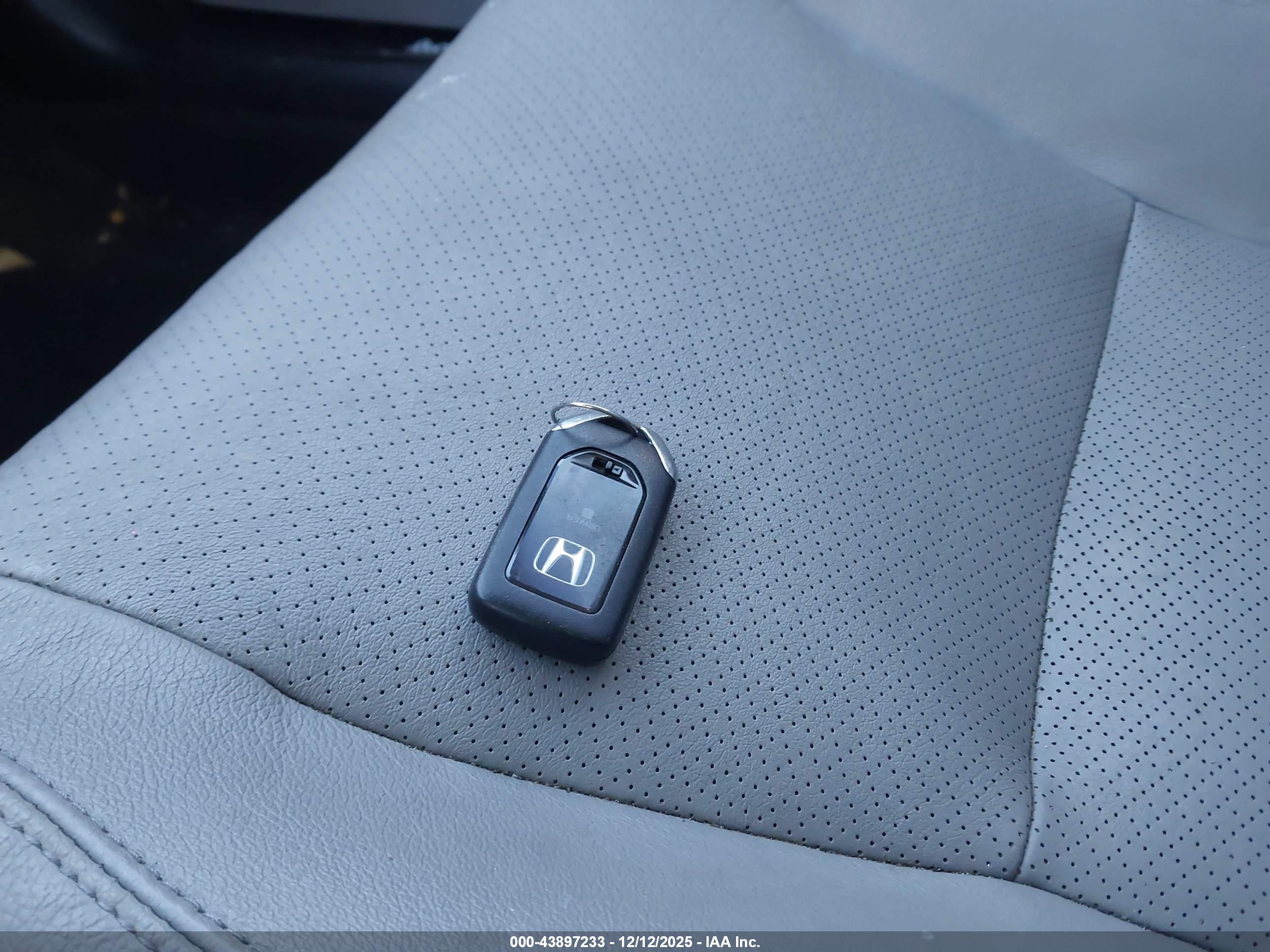 HONDA ACCORD image 11