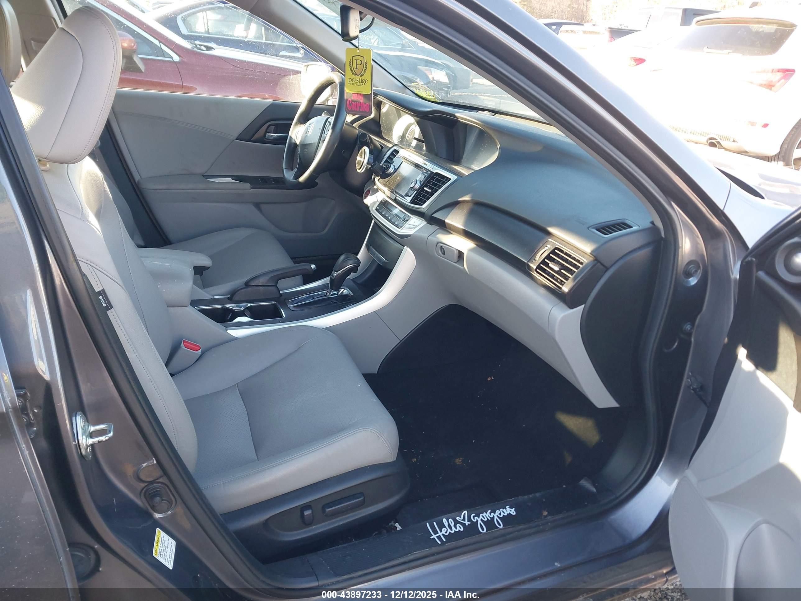 HONDA ACCORD image 5