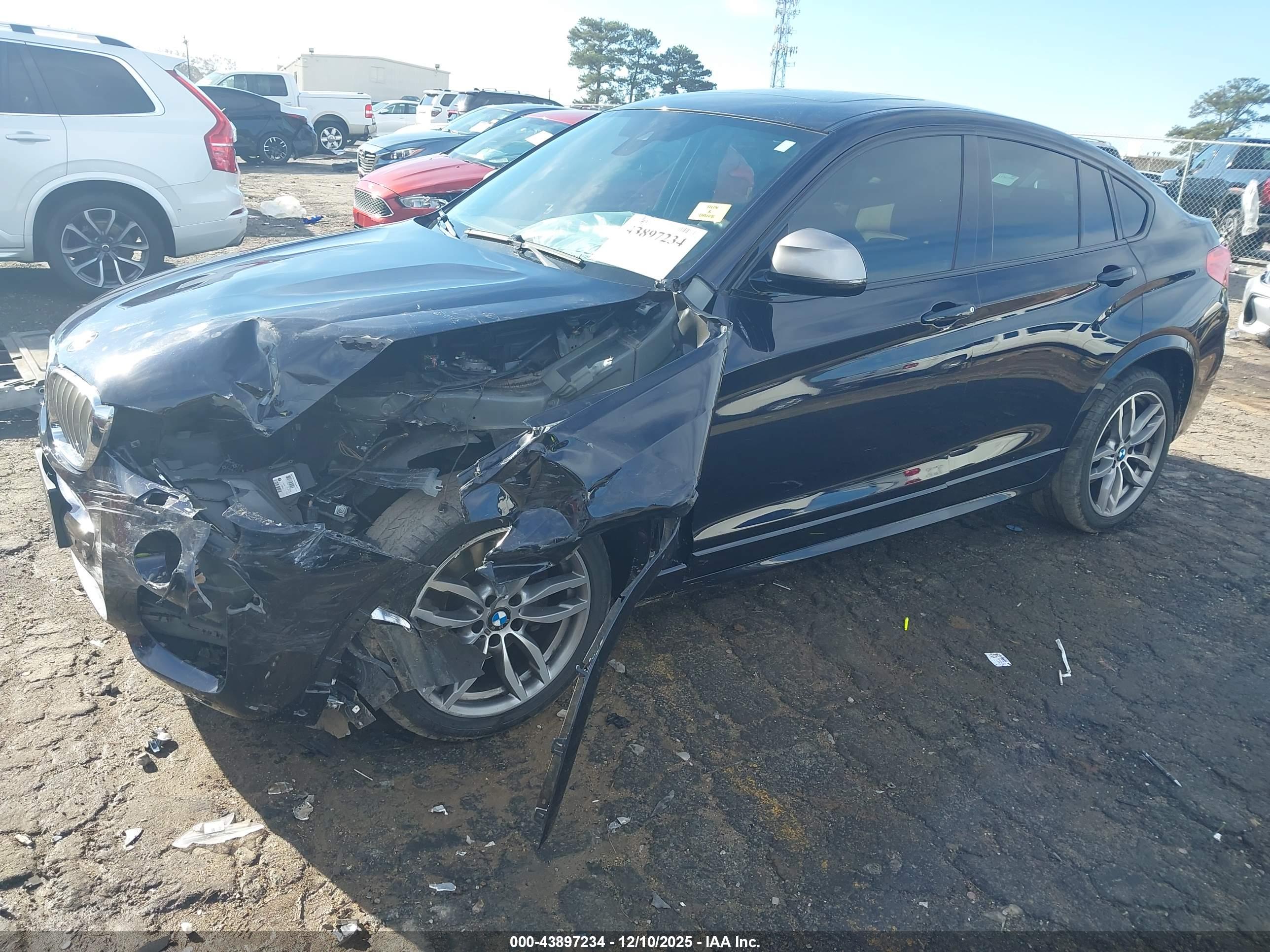 BMW X4 image 2