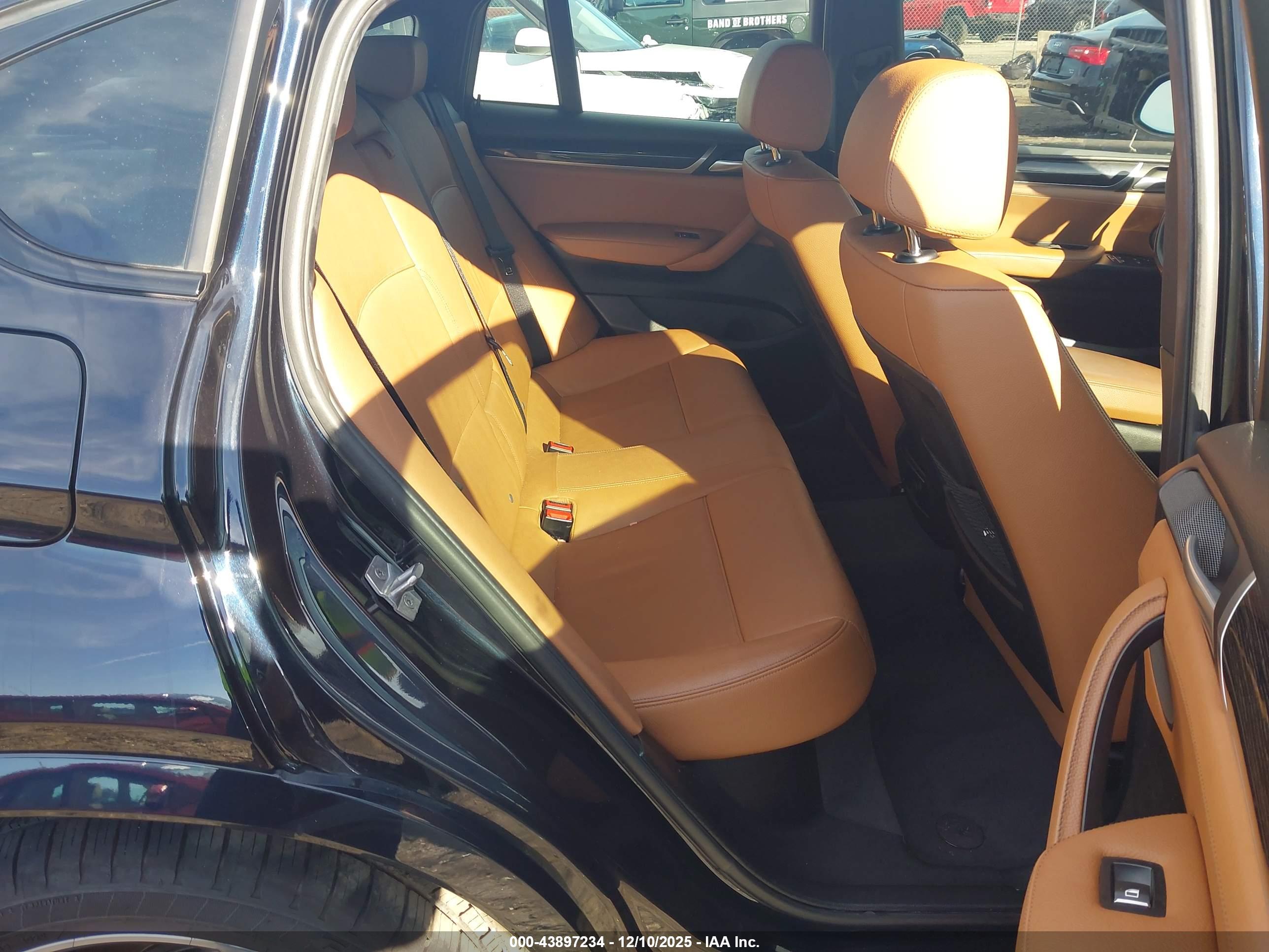 BMW X4 image 8