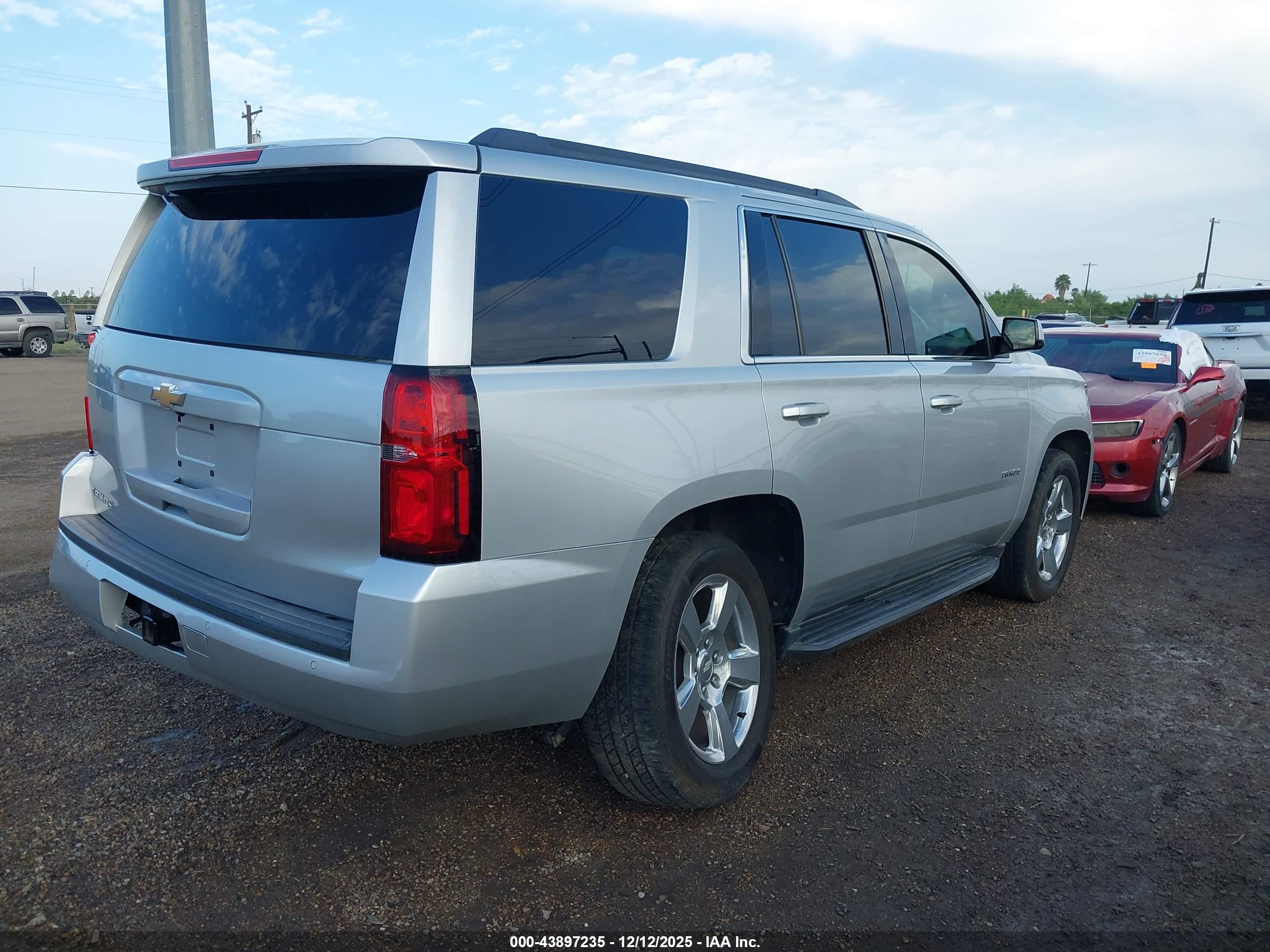 CHEVROLET TAHOE image 4