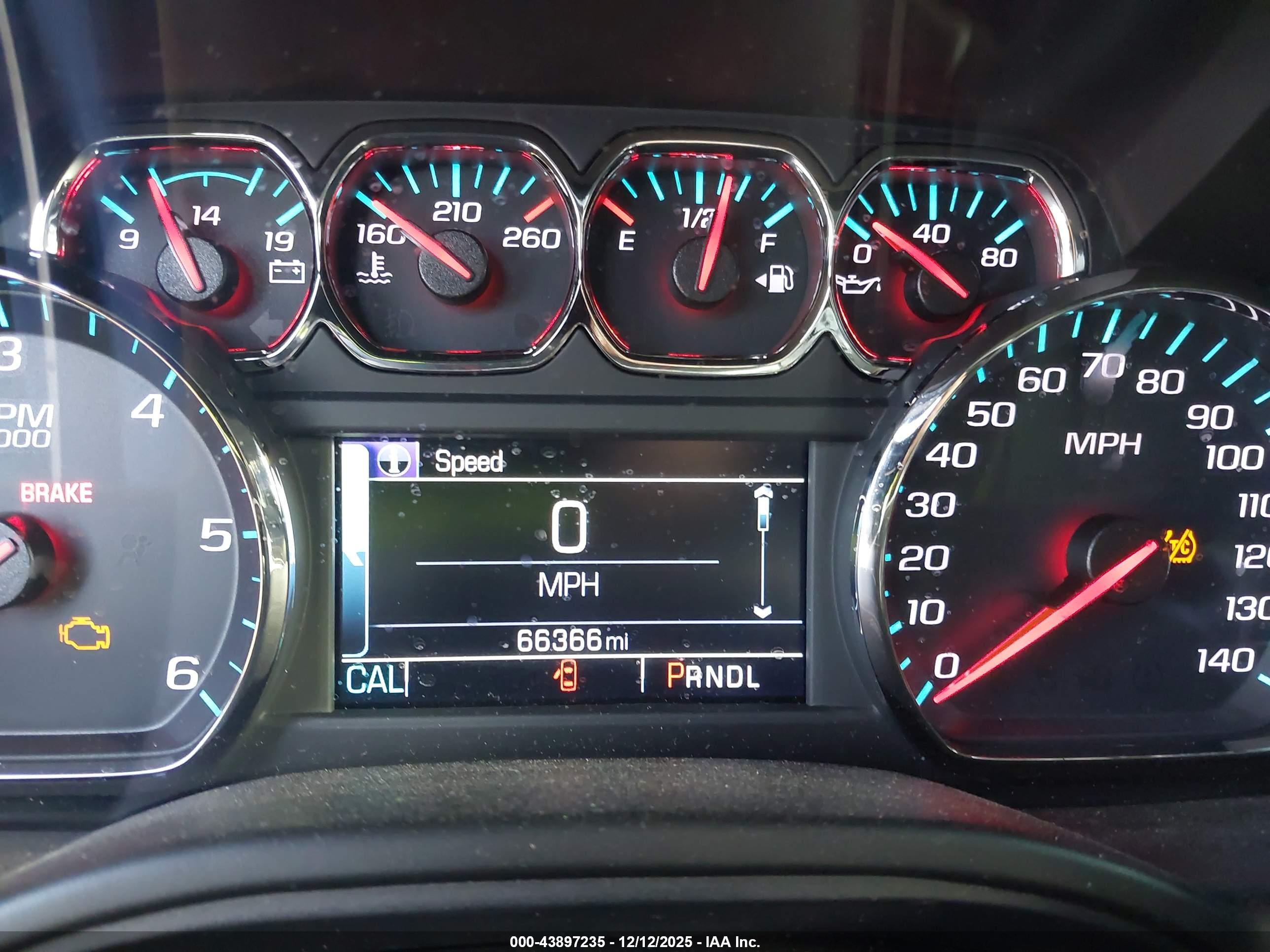 CHEVROLET TAHOE image 7