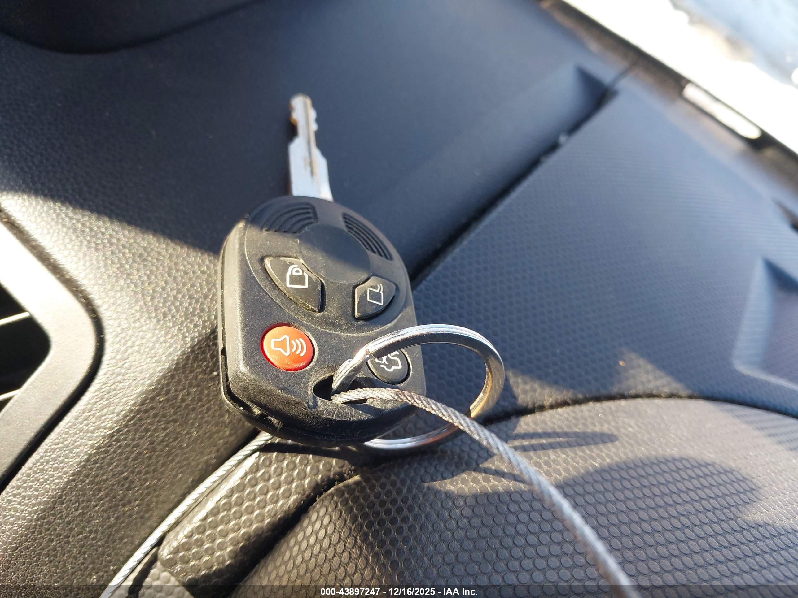 FORD ESCAPE image 11