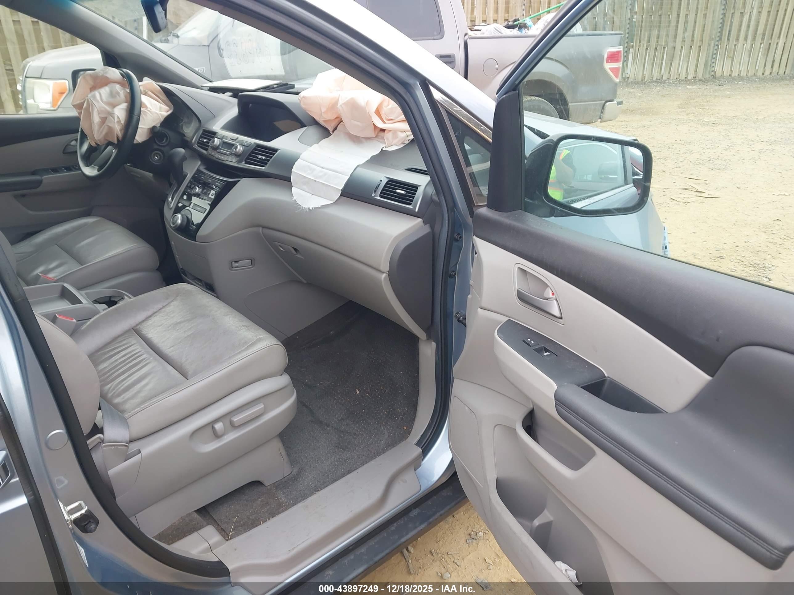 HONDA ODYSSEY image 5