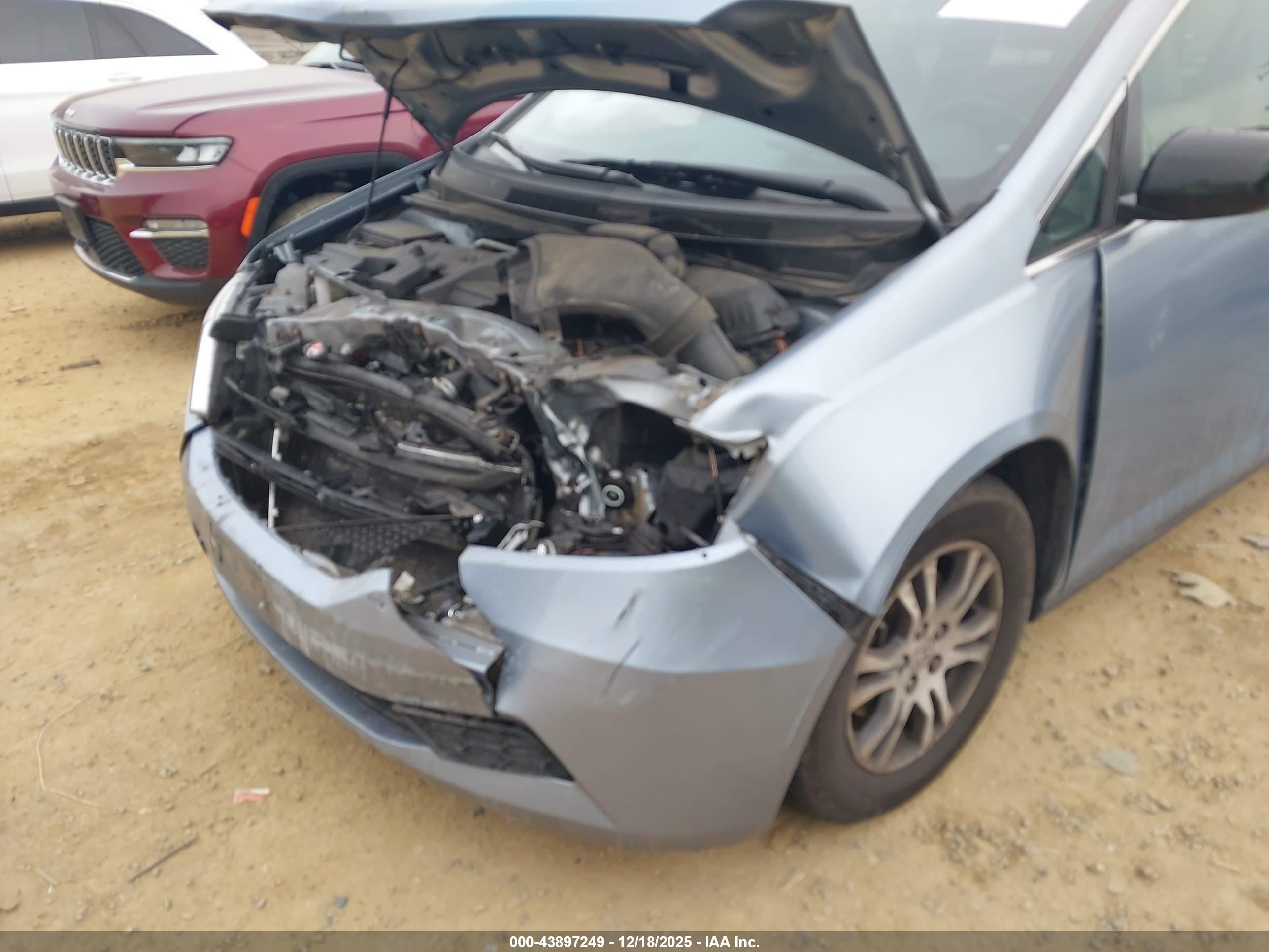 HONDA ODYSSEY image 6
