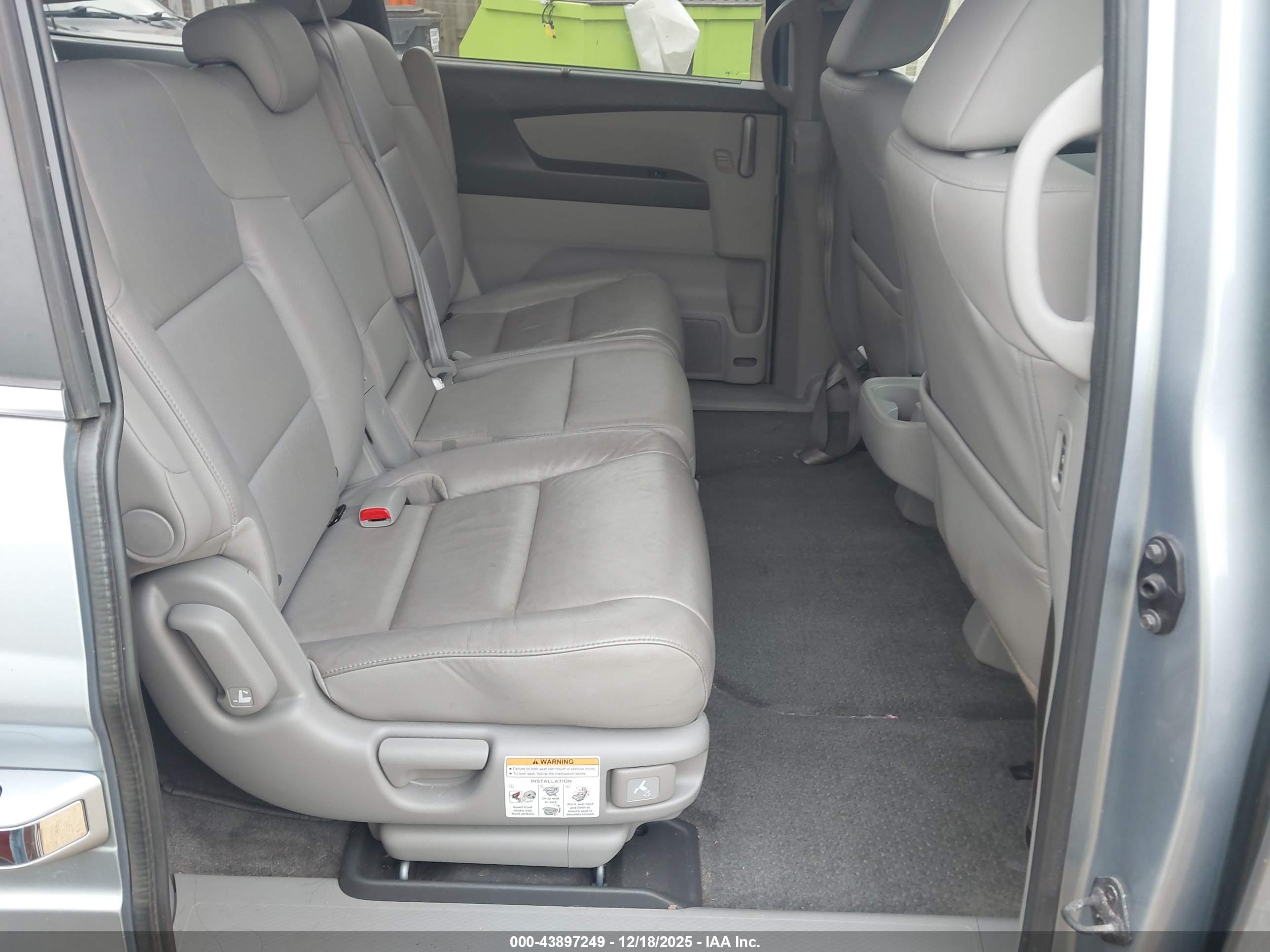HONDA ODYSSEY image 8