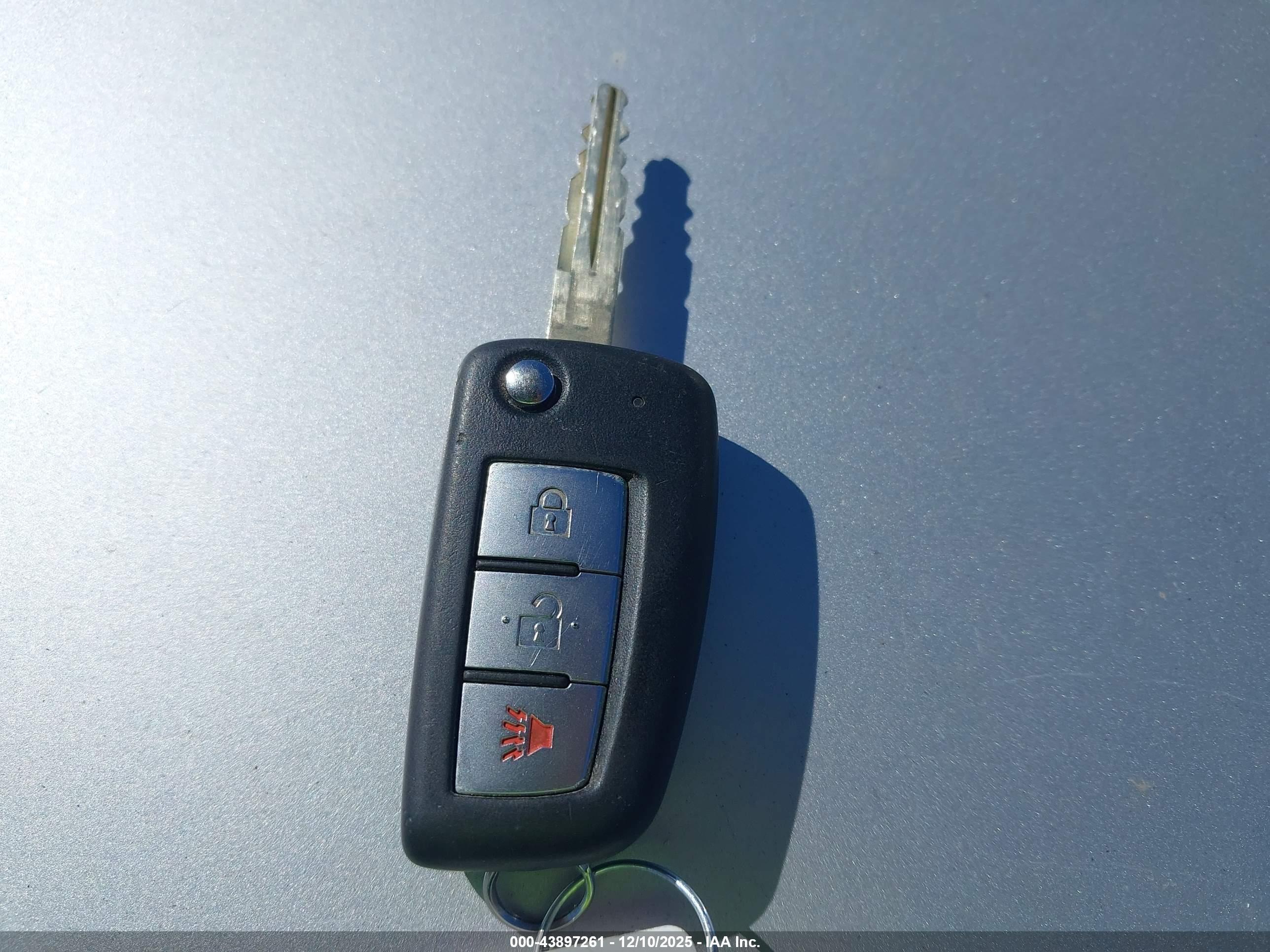 NISSAN ROGUE image 11