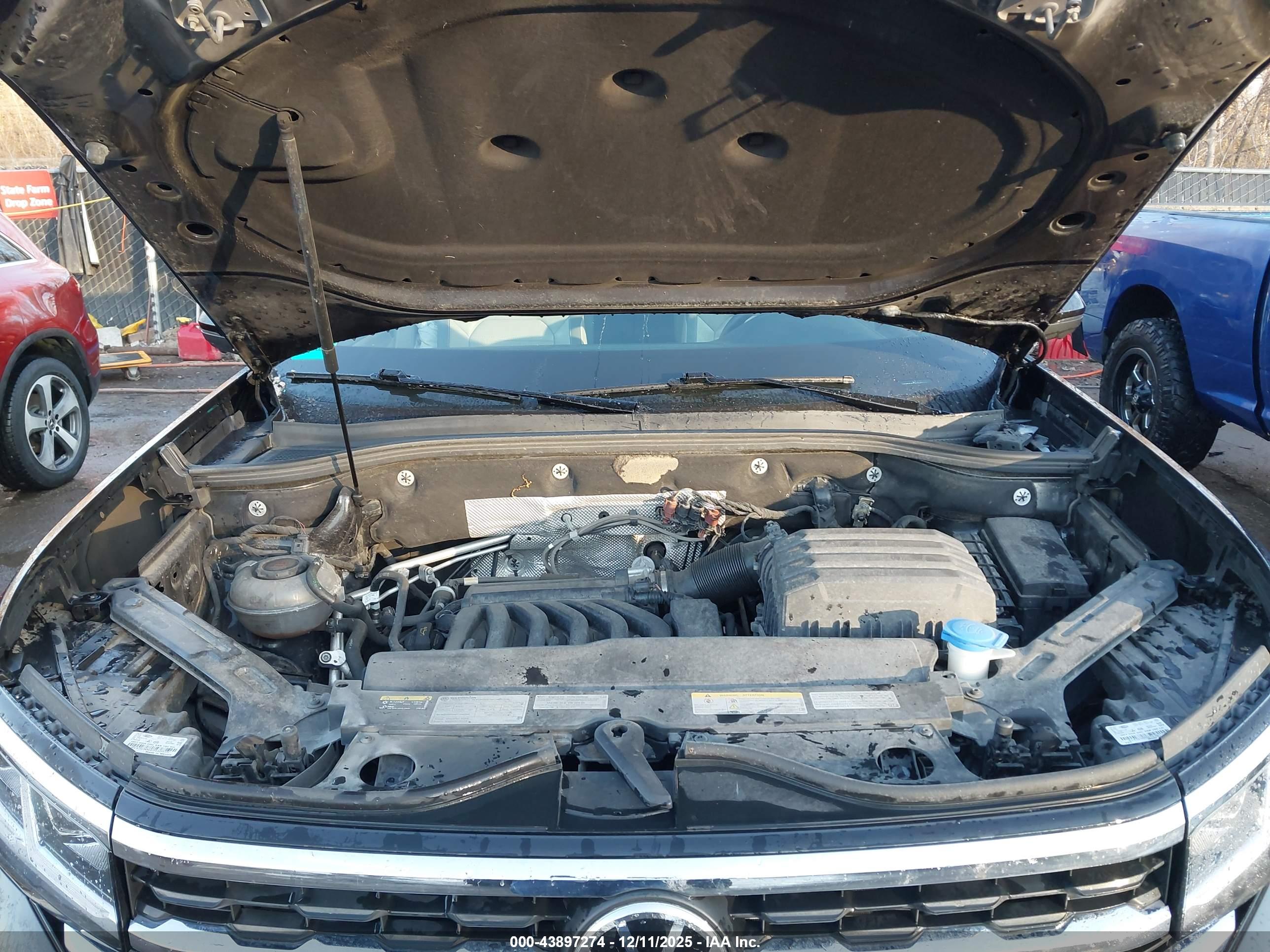 VOLKSWAGEN ATLAS image 10