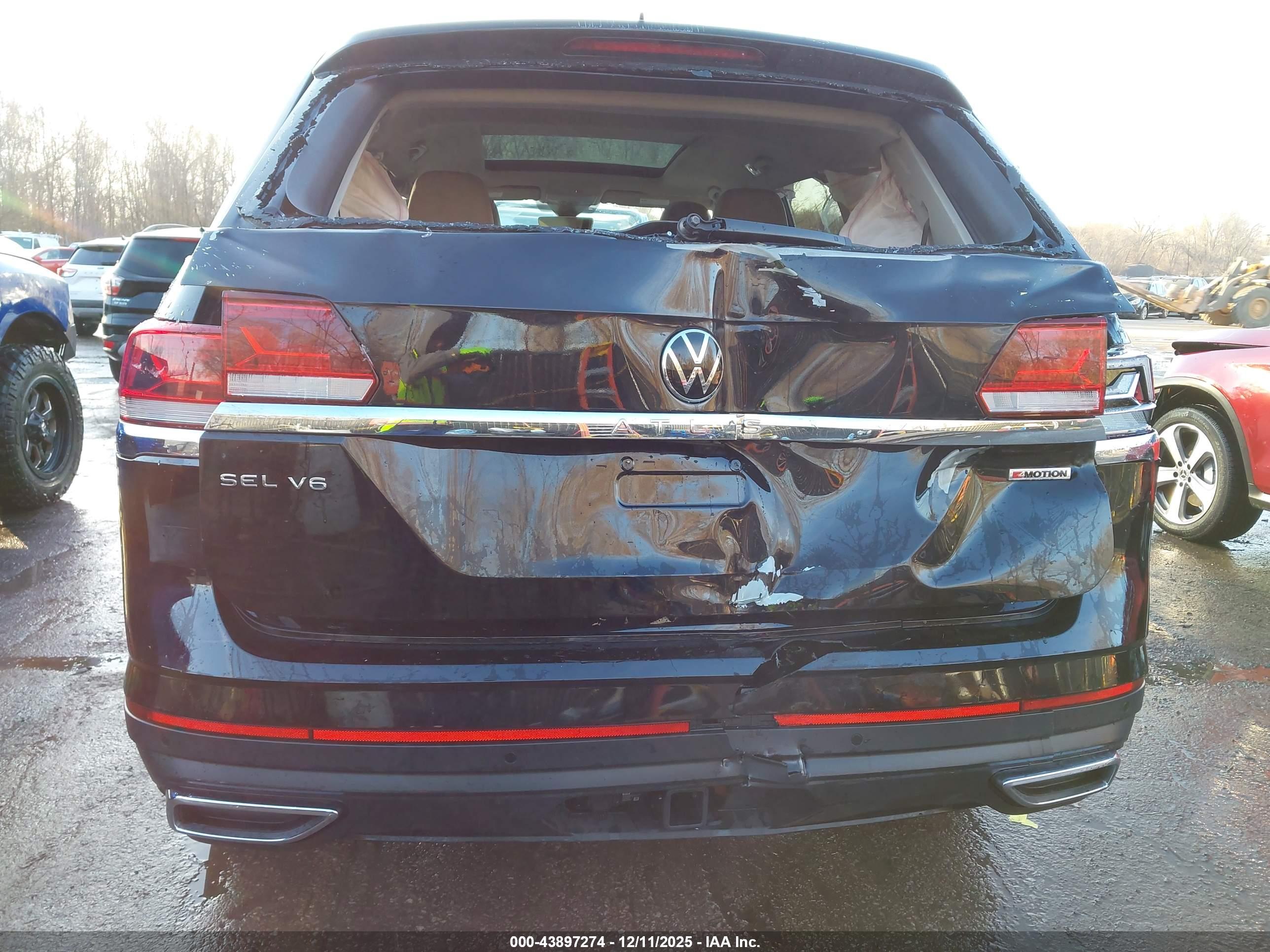 VOLKSWAGEN ATLAS image 6