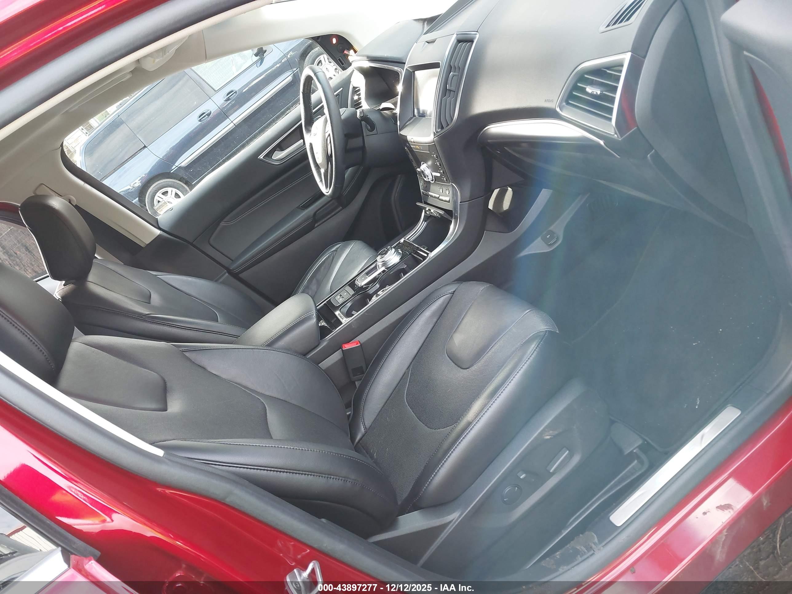 FORD EDGE image 5