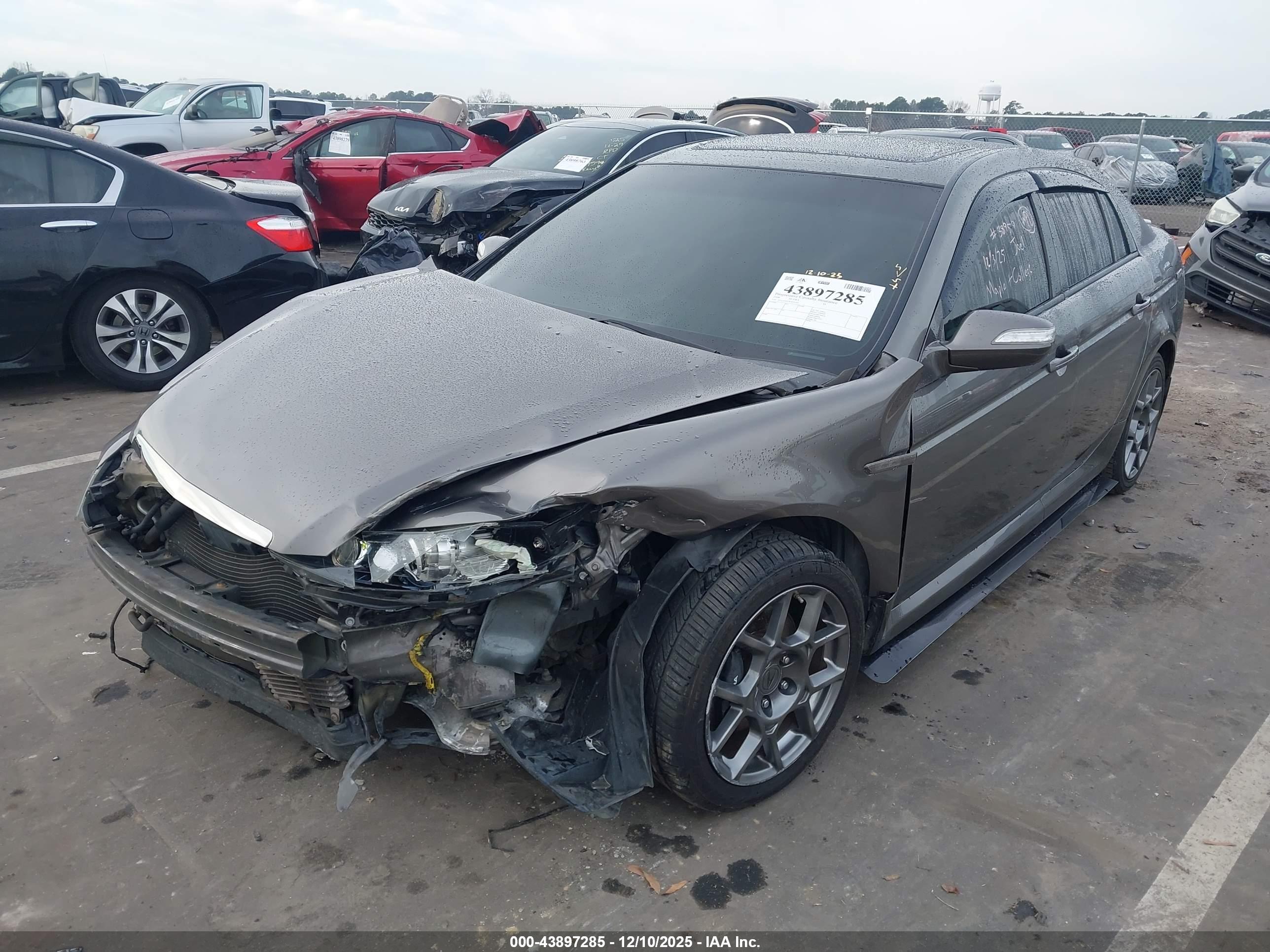 ACURA TL image 2
