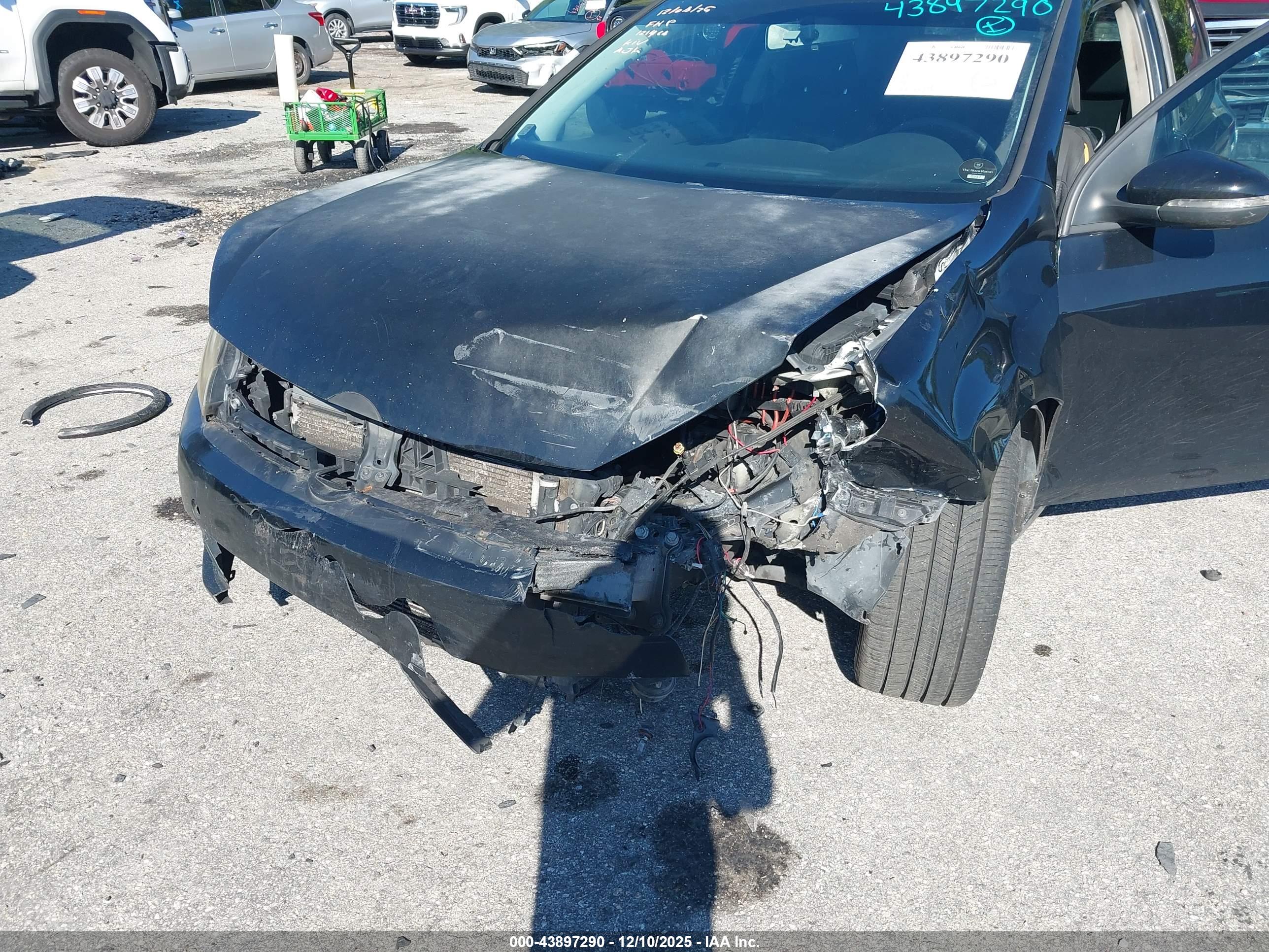 VOLKSWAGEN GOLF image 6