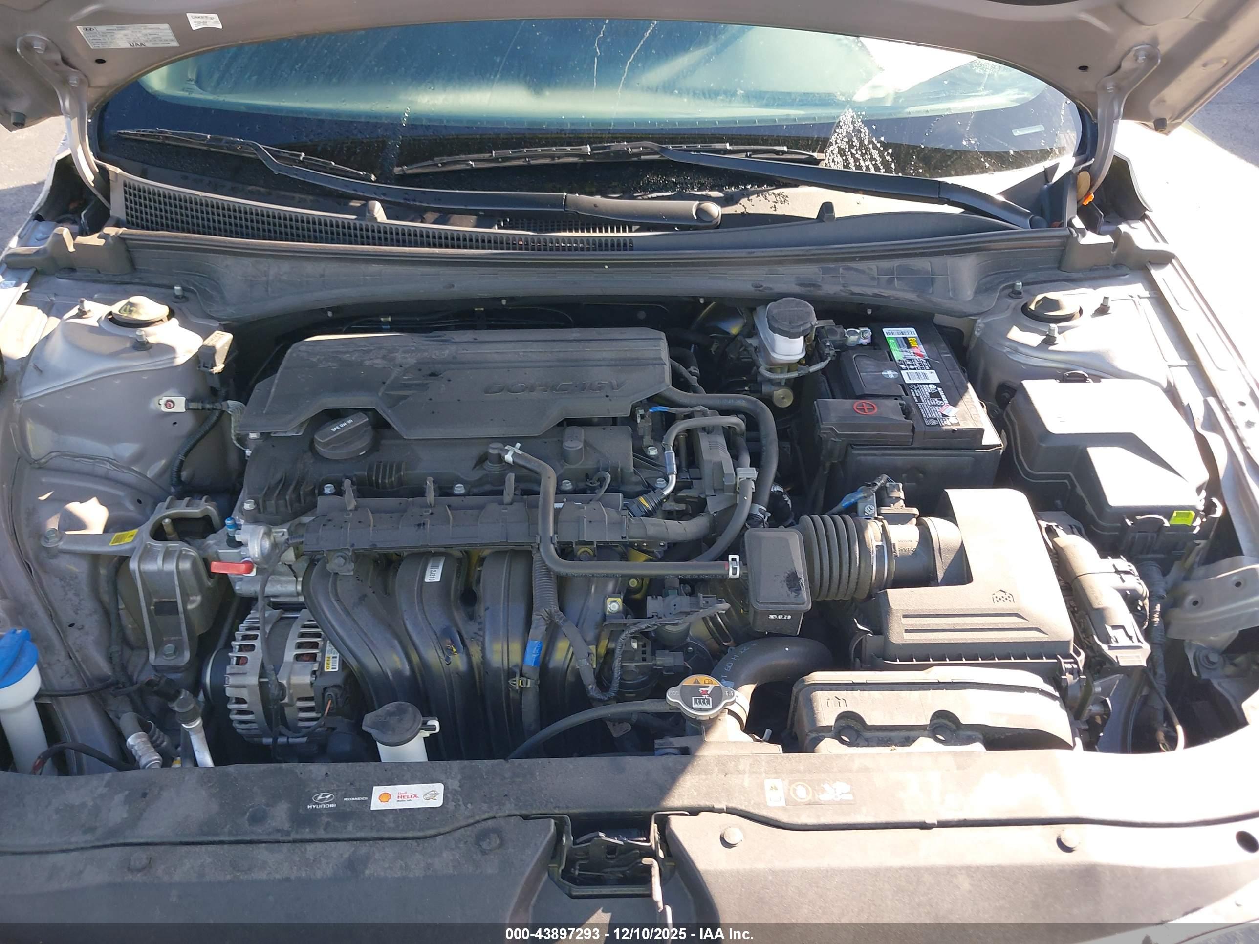 HYUNDAI ELANTRA image 10