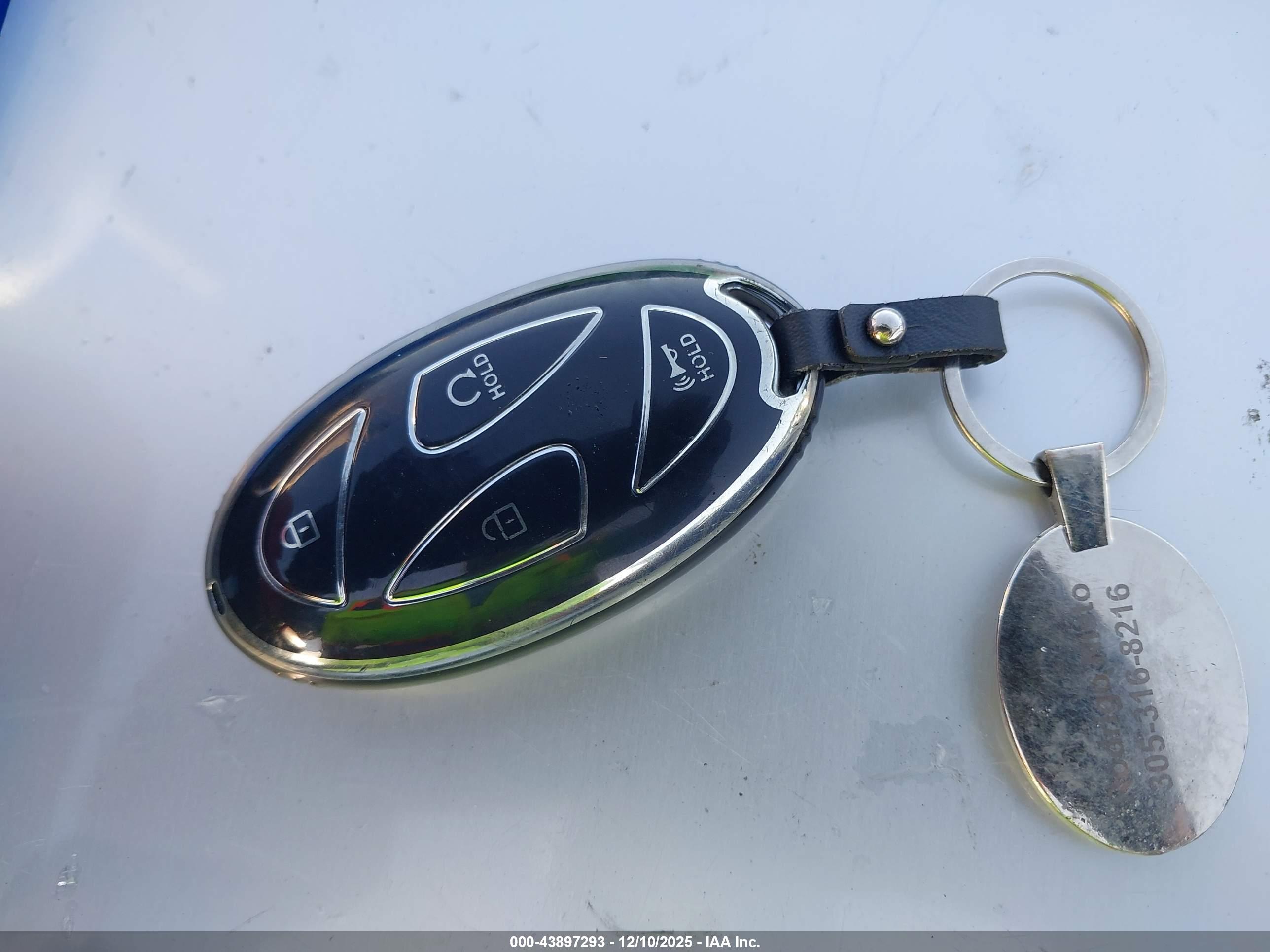 HYUNDAI ELANTRA image 11