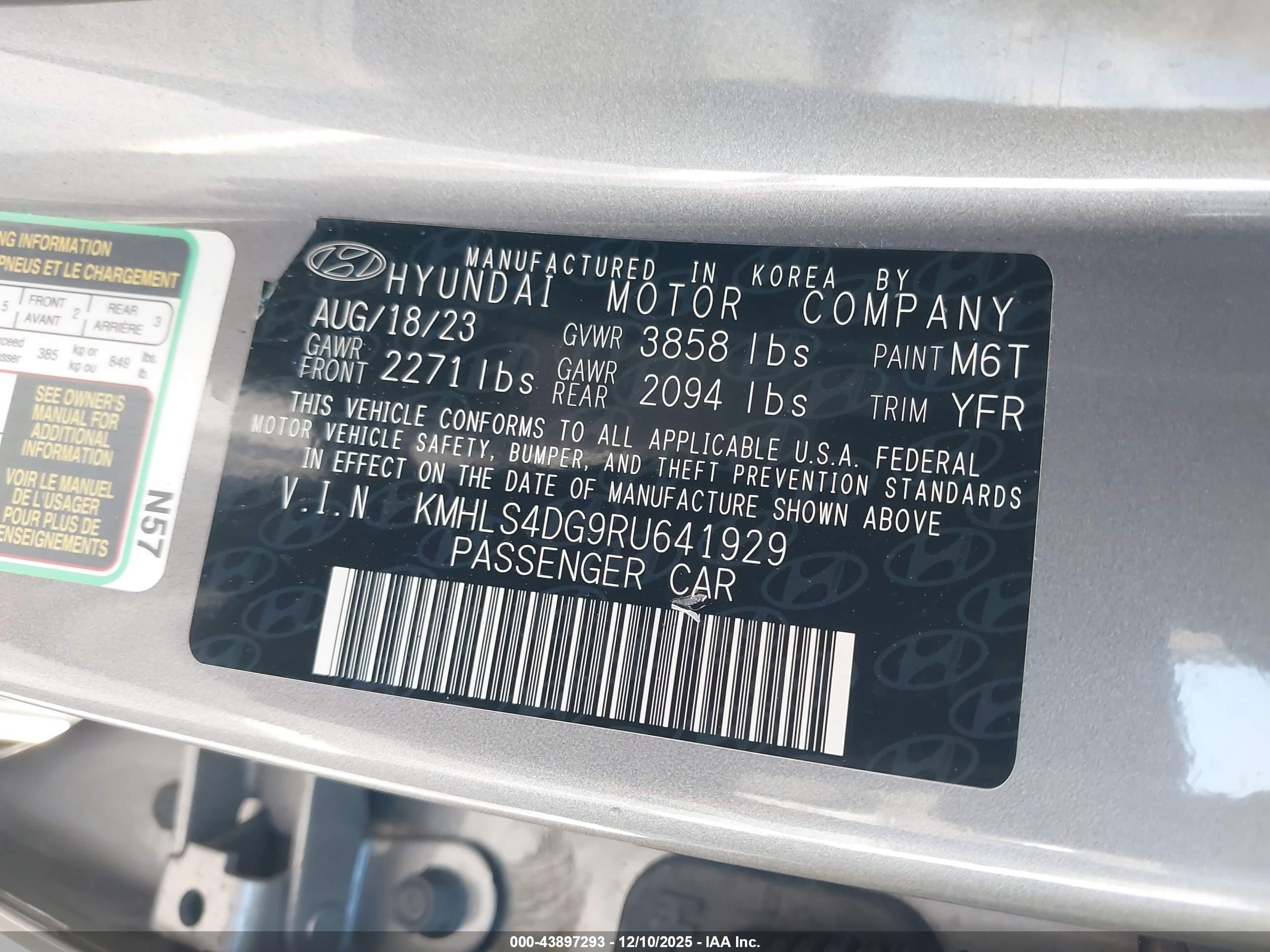 HYUNDAI ELANTRA image 9