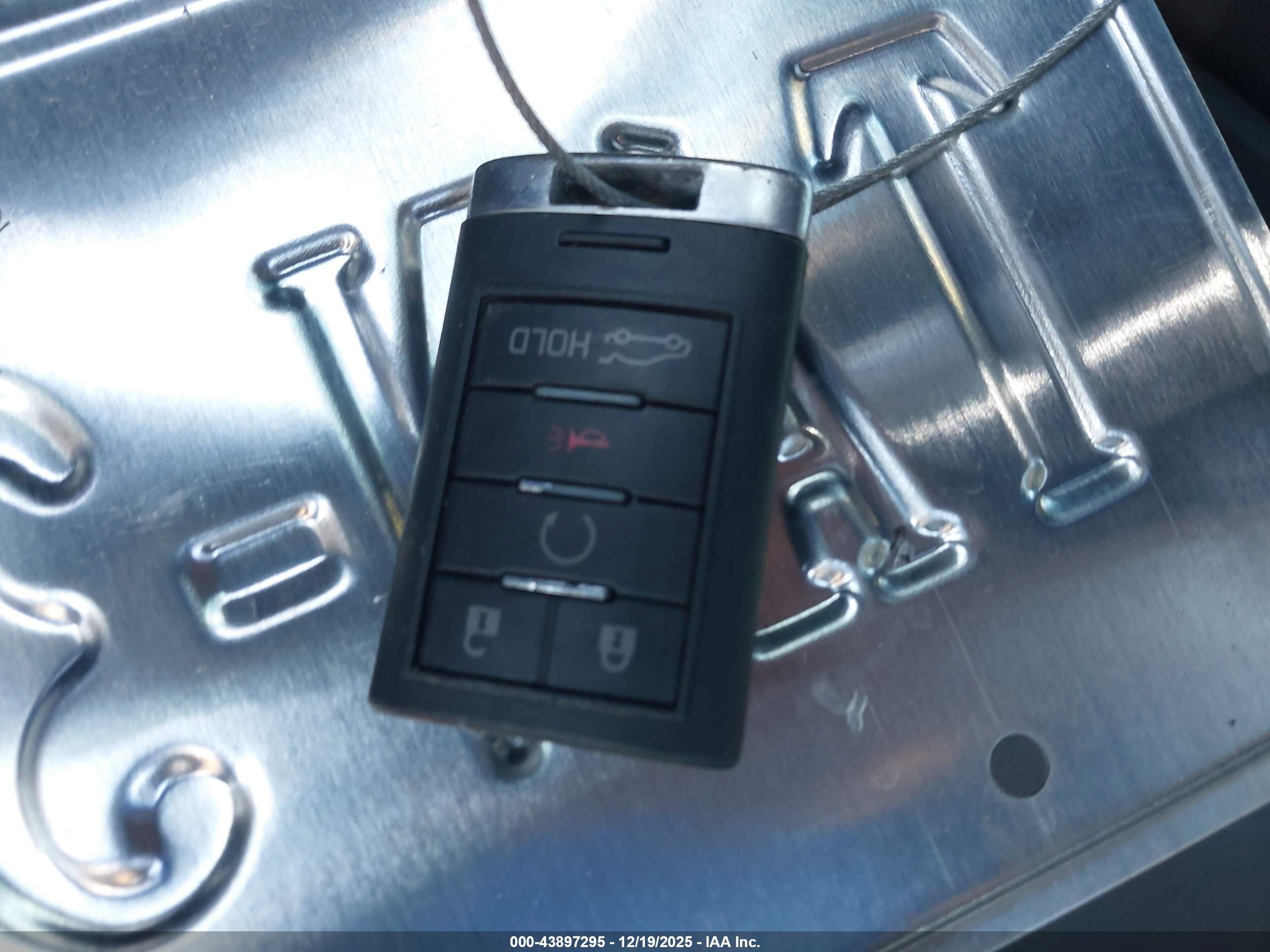 CADILLAC XTS image 11