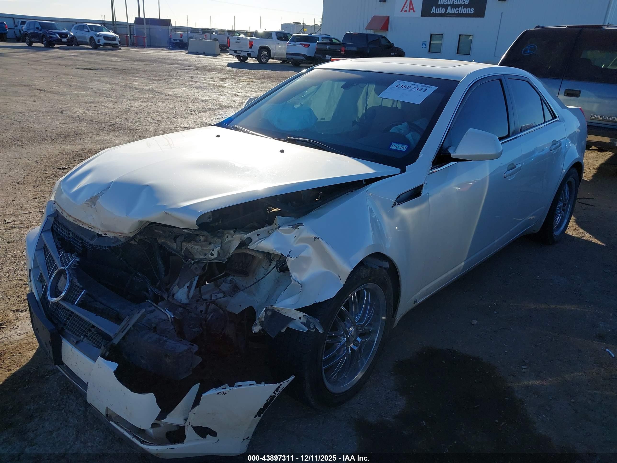 CADILLAC CTS image 2