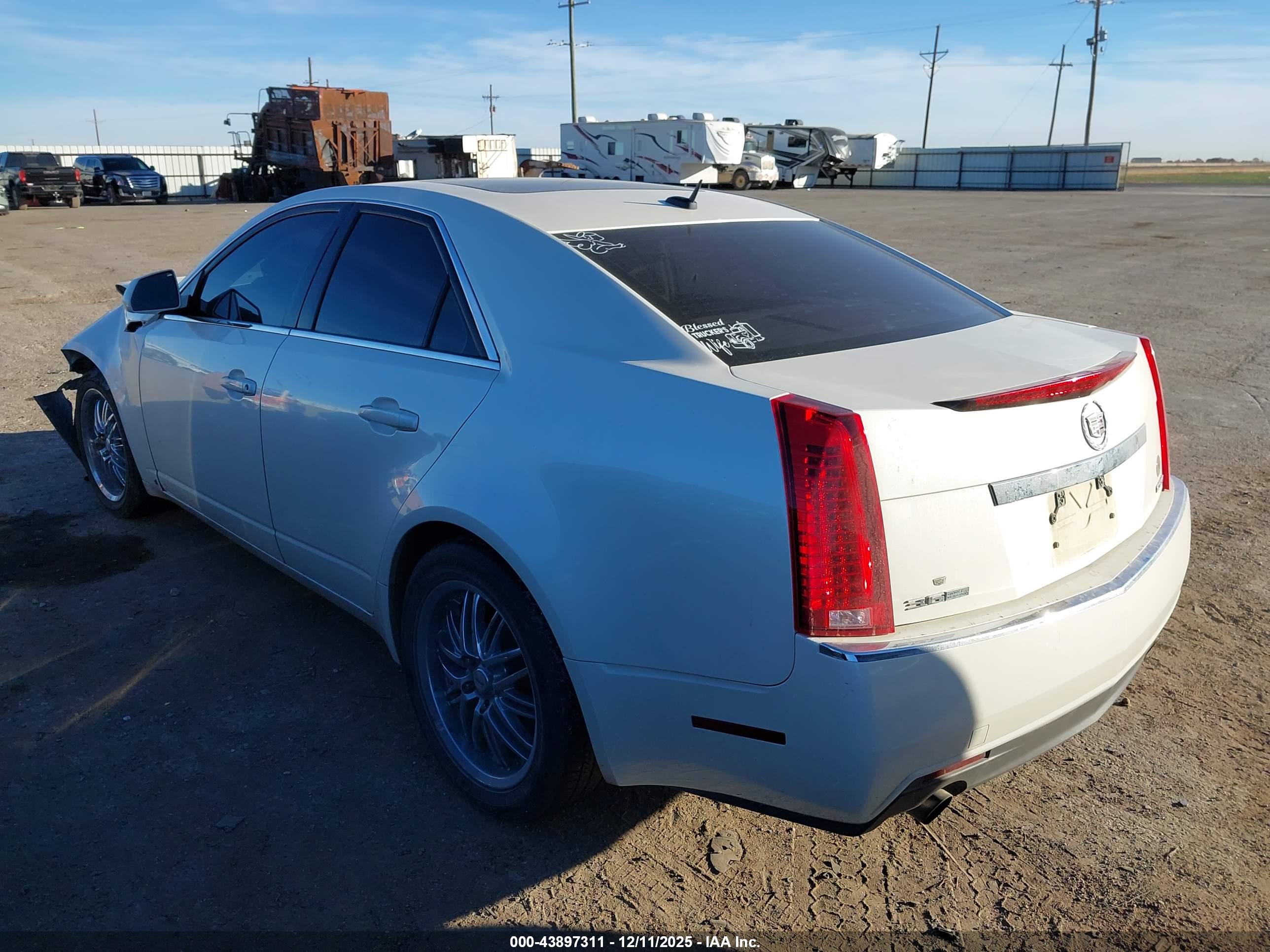 CADILLAC CTS image 3