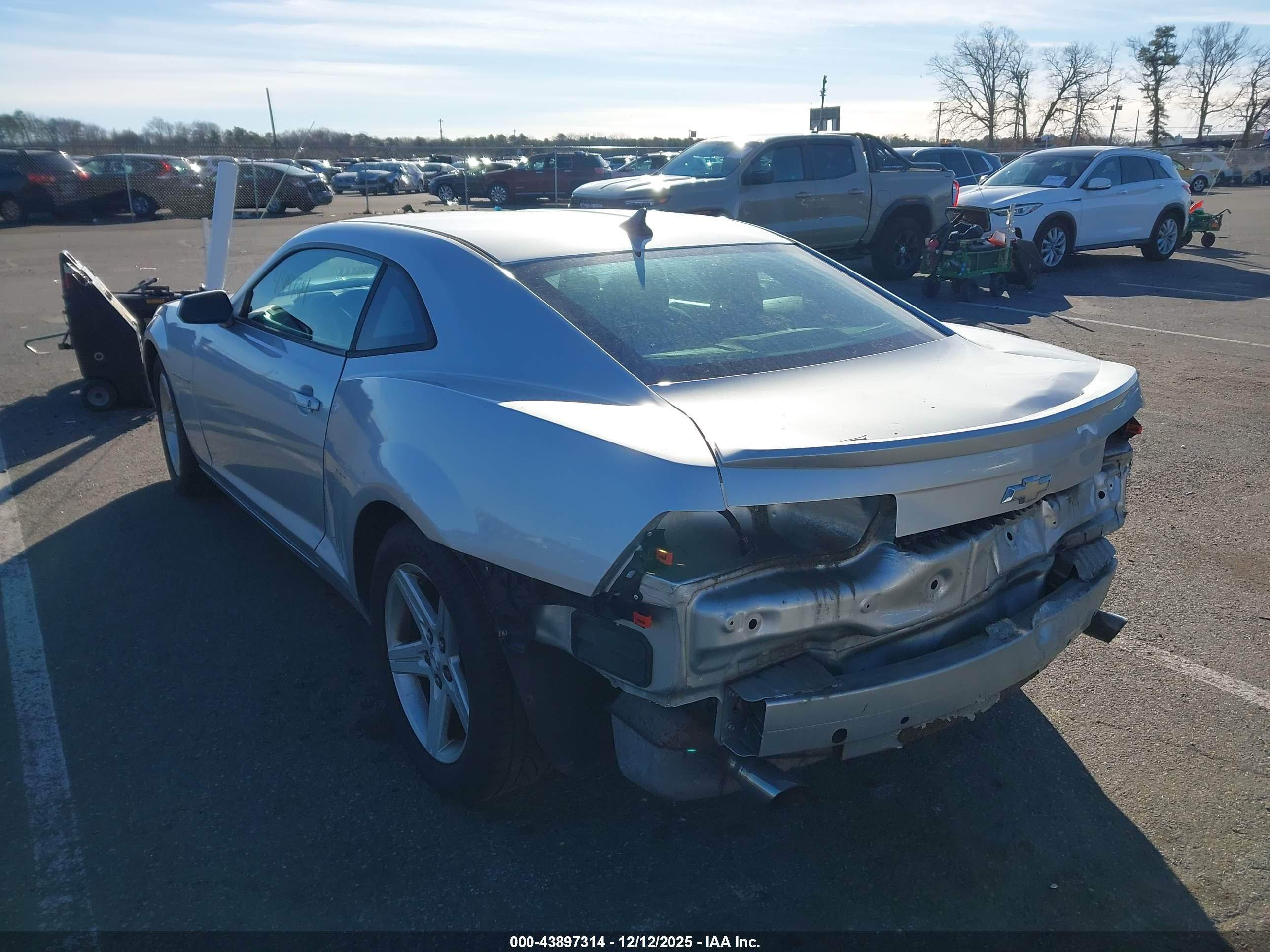 CHEVROLET CAMARO image 3