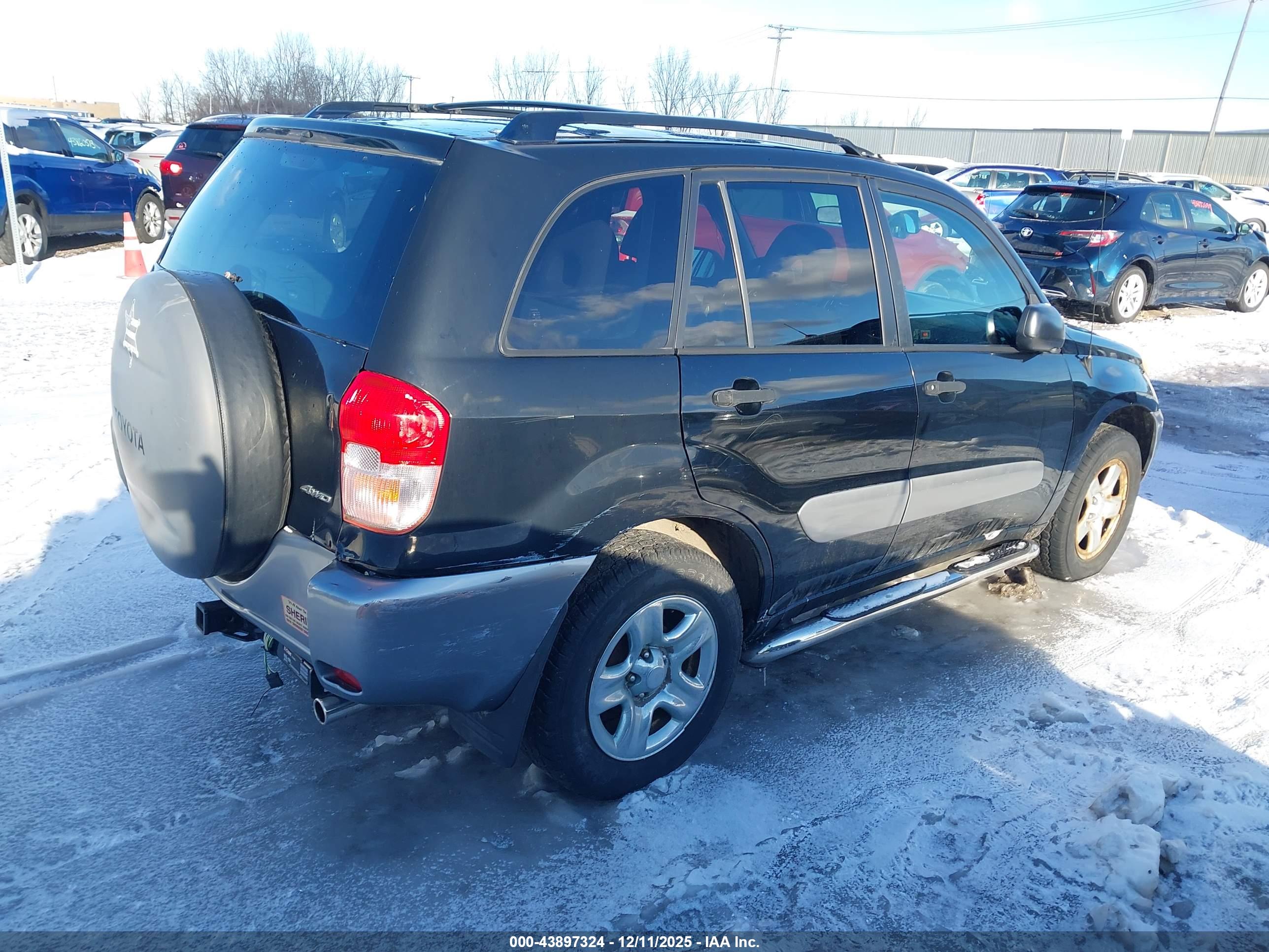 TOYOTA RAV4 image 4
