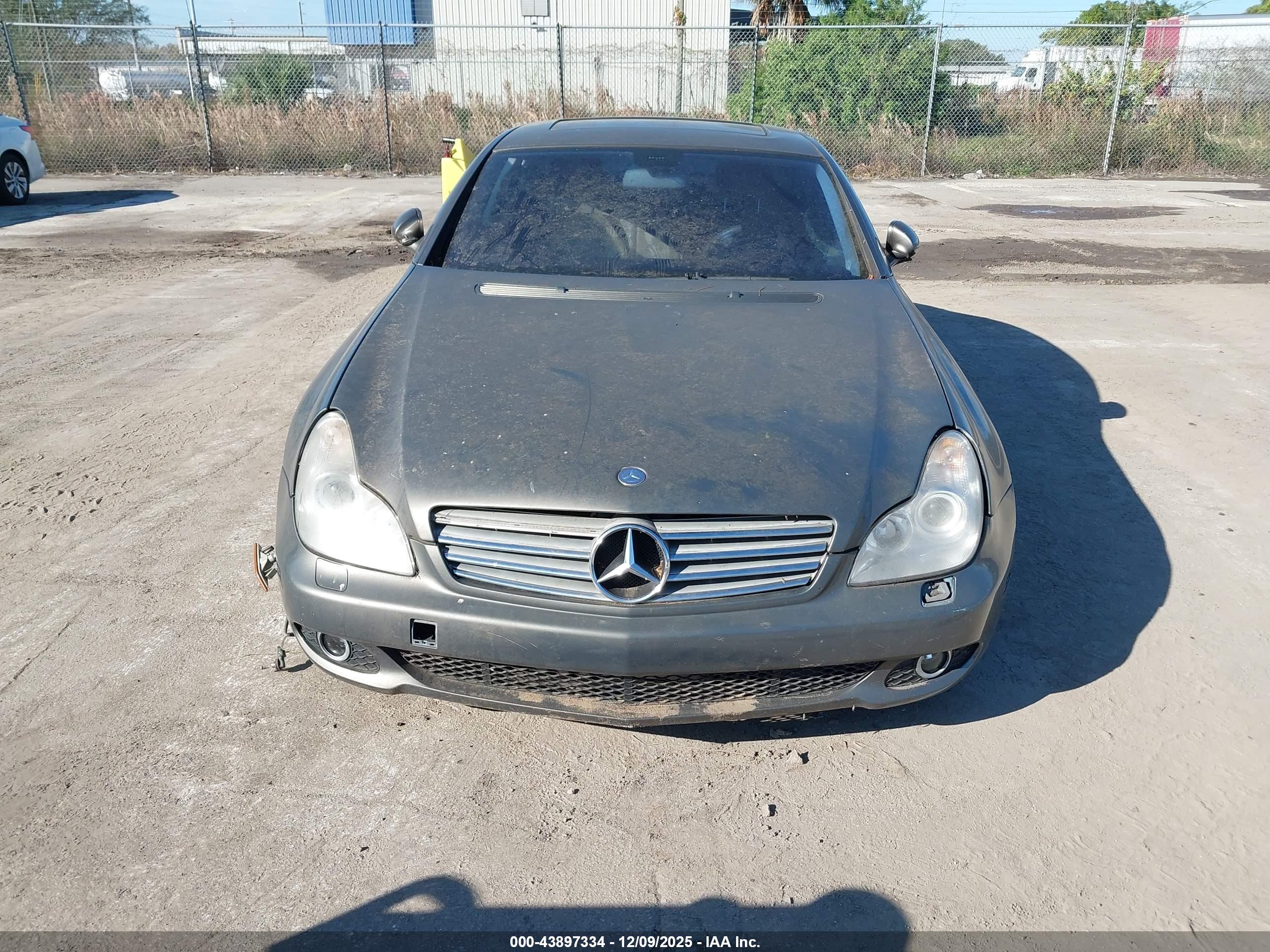 MERCEDES-BENZ CLS image 6