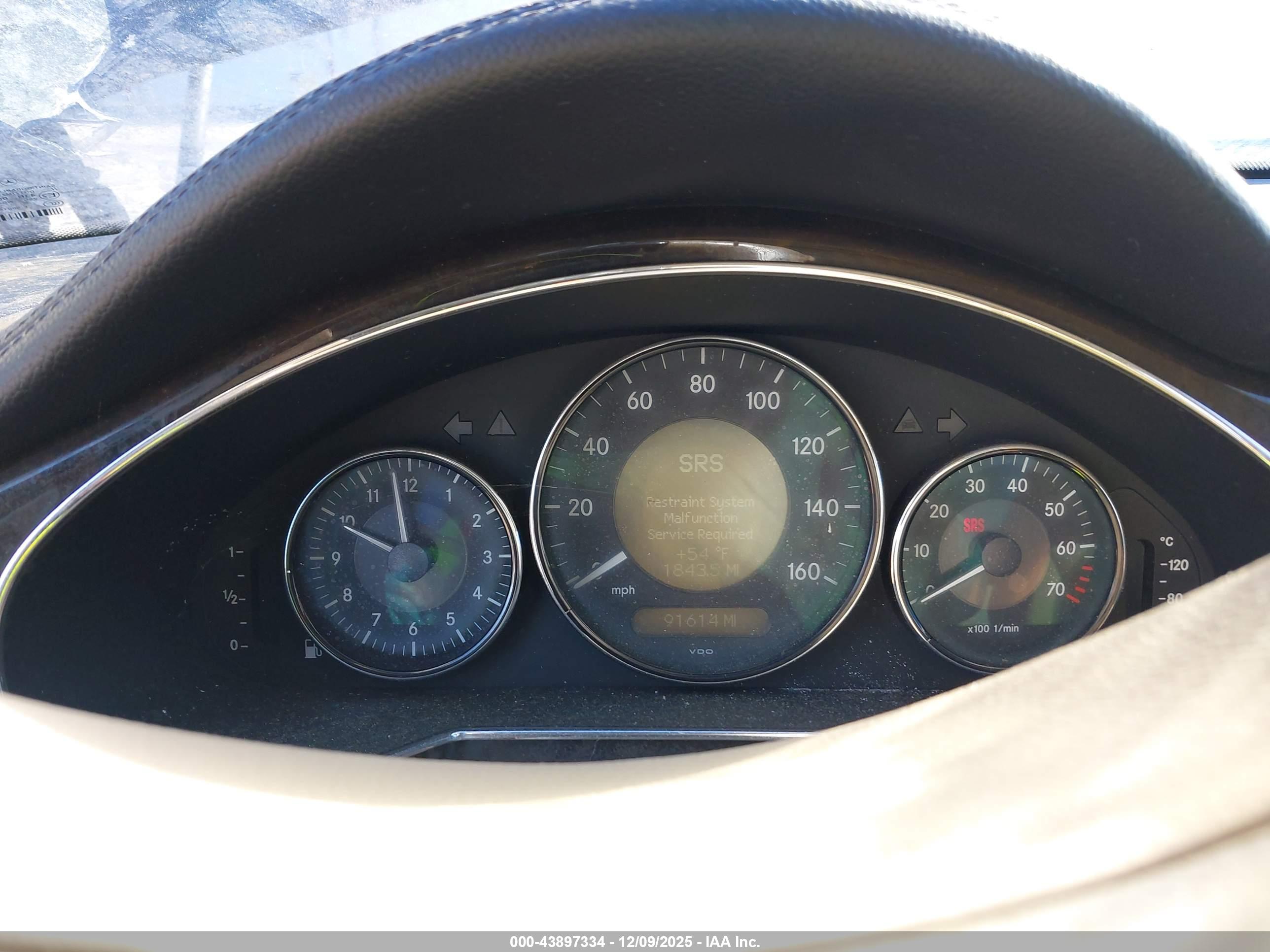 MERCEDES-BENZ CLS image 7