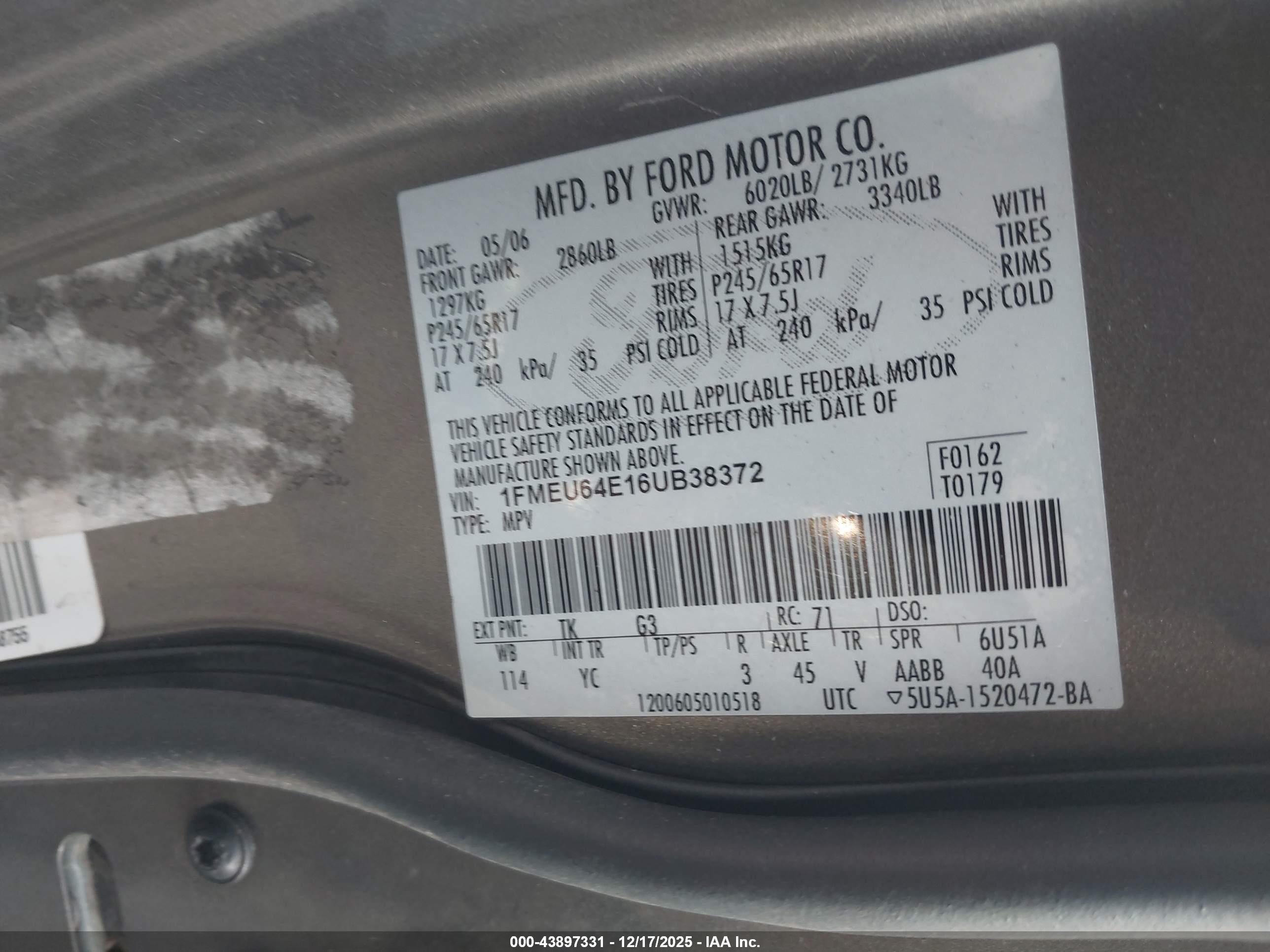FORD EXPLORER image 9